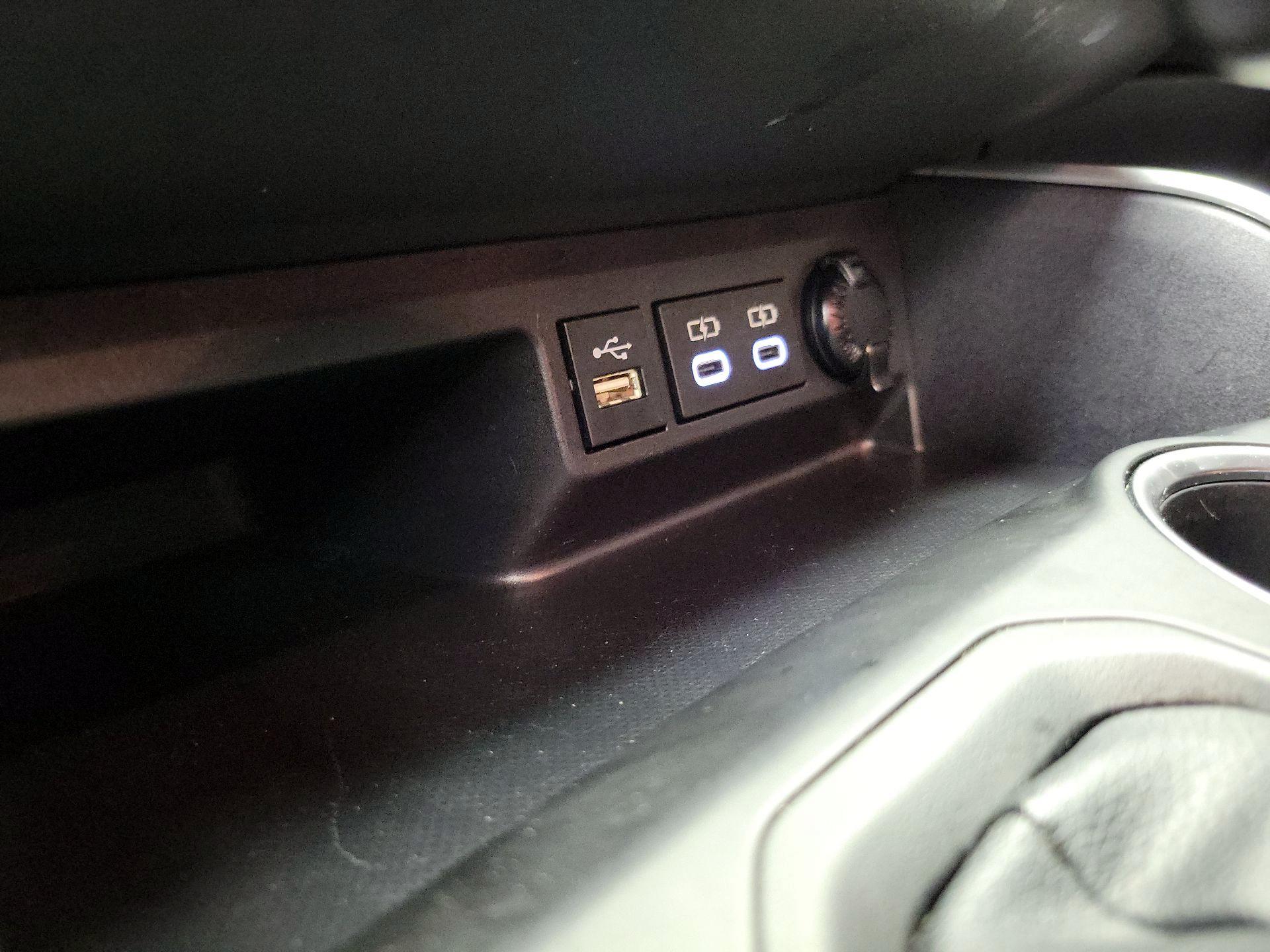 Thumbnail: 2023 Toyota Highlander - 18