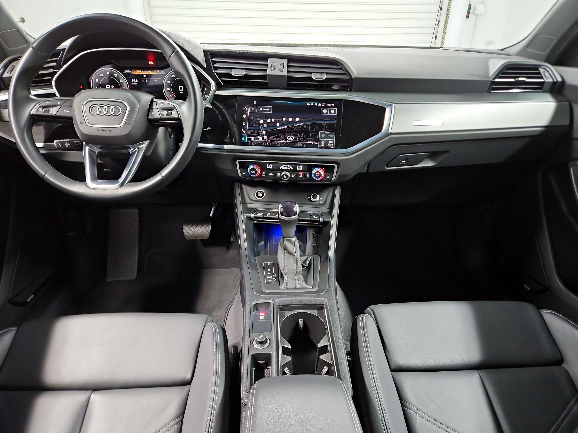 Thumbnail: 2023 Audi Q3 - 9