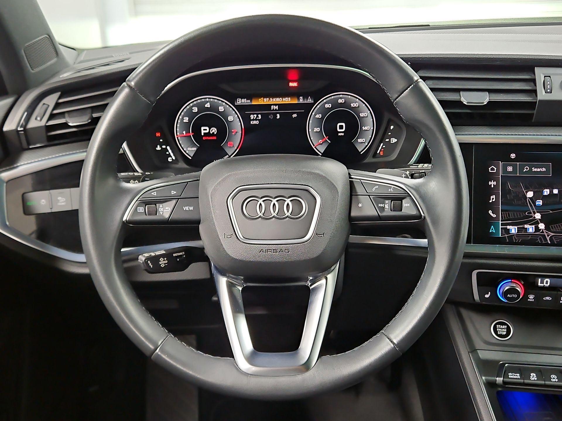 Thumbnail: 2023 Audi Q3 - 10