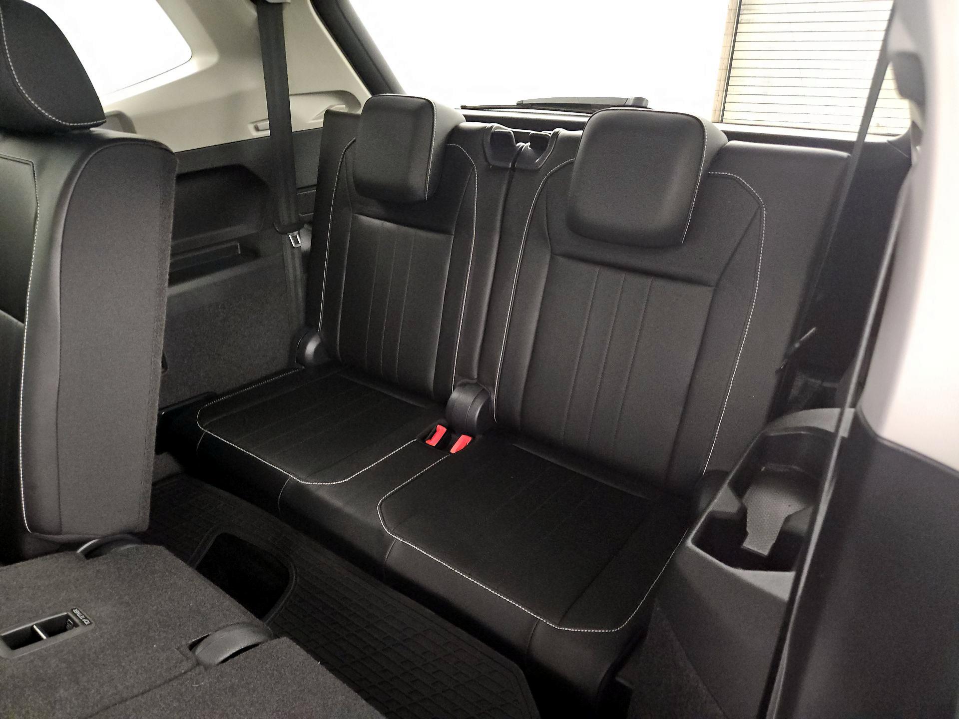 Thumbnail: 2023 Volkswagen Tiguan - 20