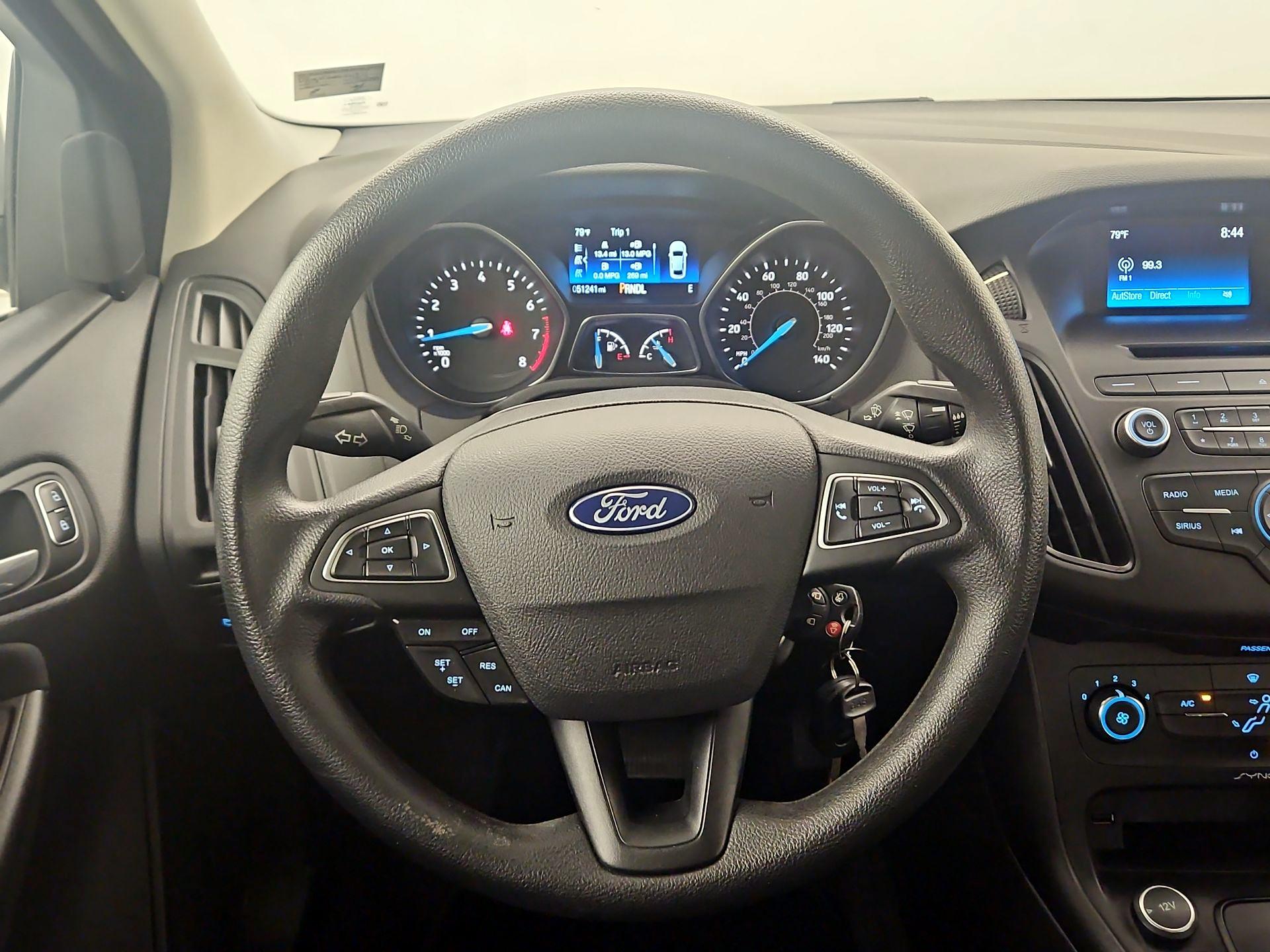 Thumbnail: 2017 Ford Focus - 10