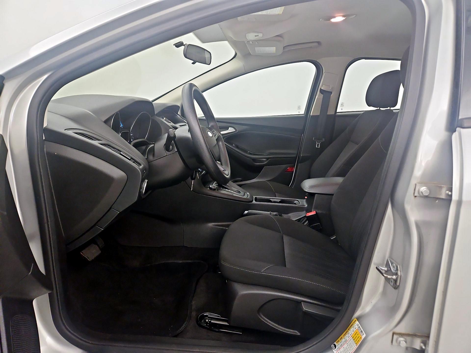 Thumbnail: 2017 Ford Focus - 11