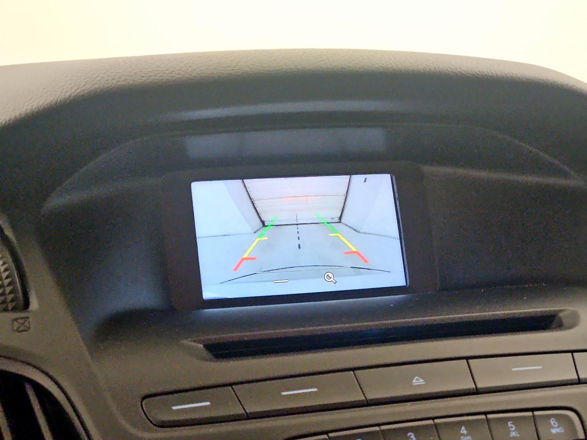 Thumbnail: 2017 Ford Focus - 14