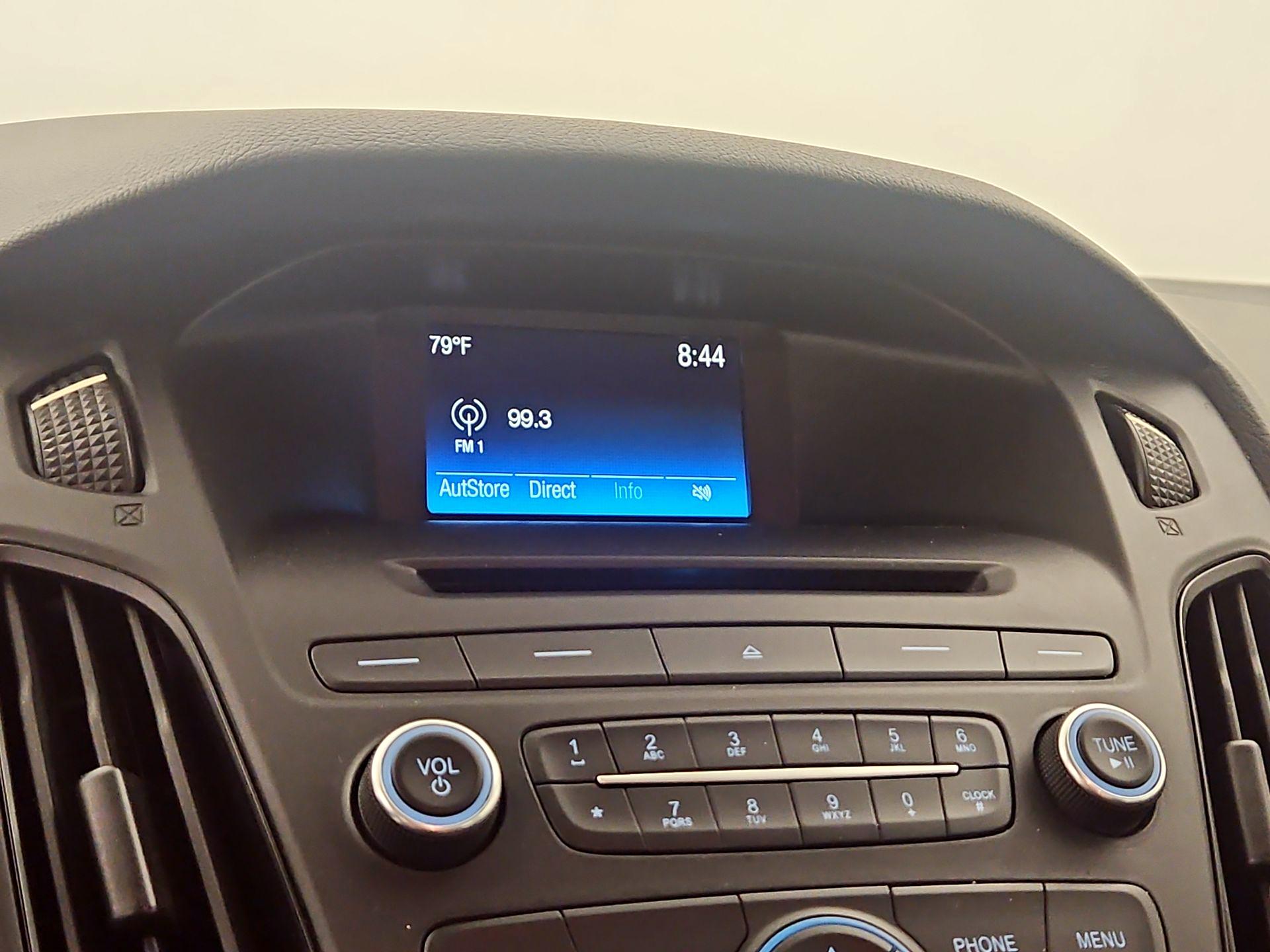 Thumbnail: 2017 Ford Focus - 15