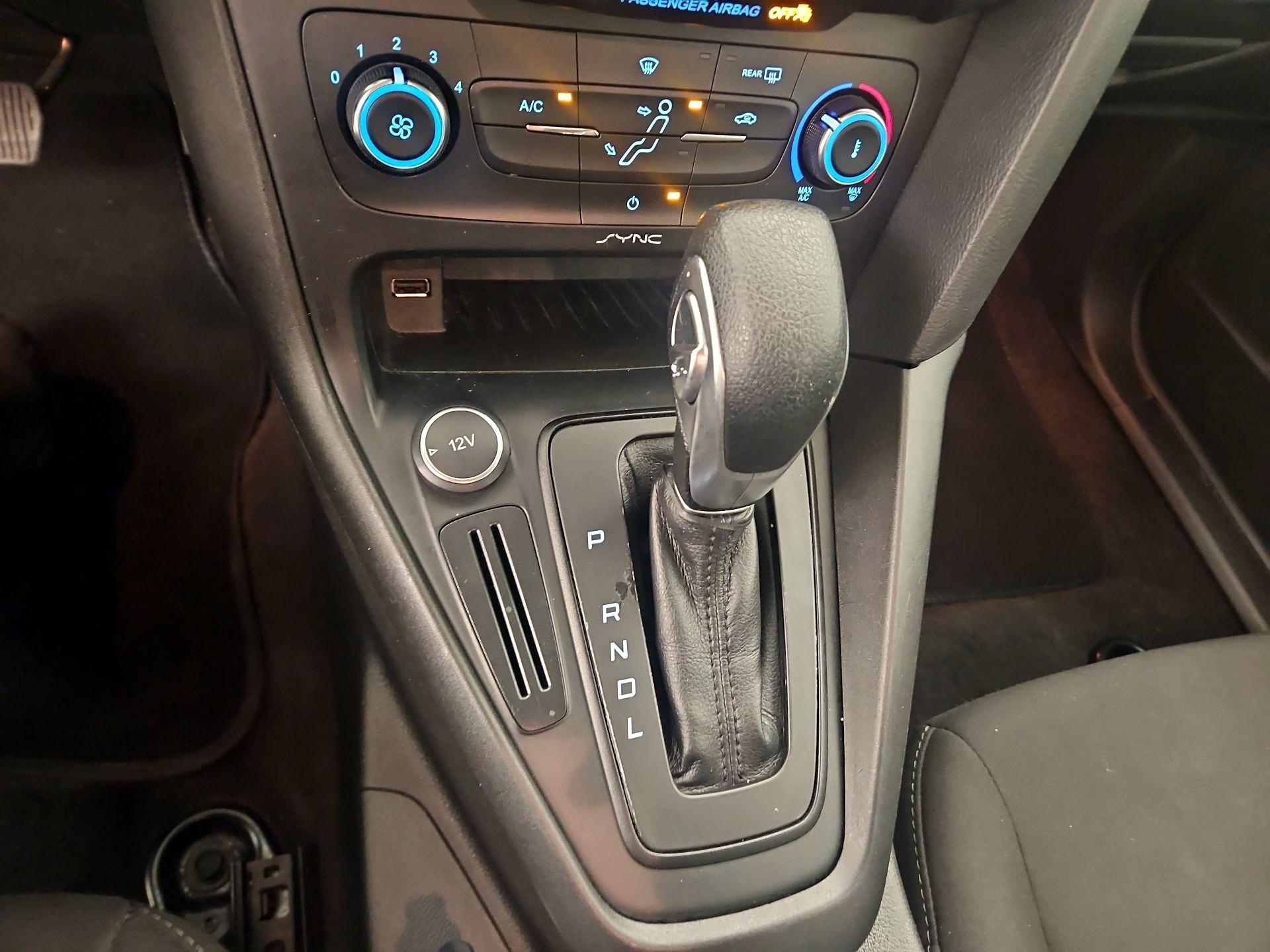 Thumbnail: 2017 Ford Focus - 17