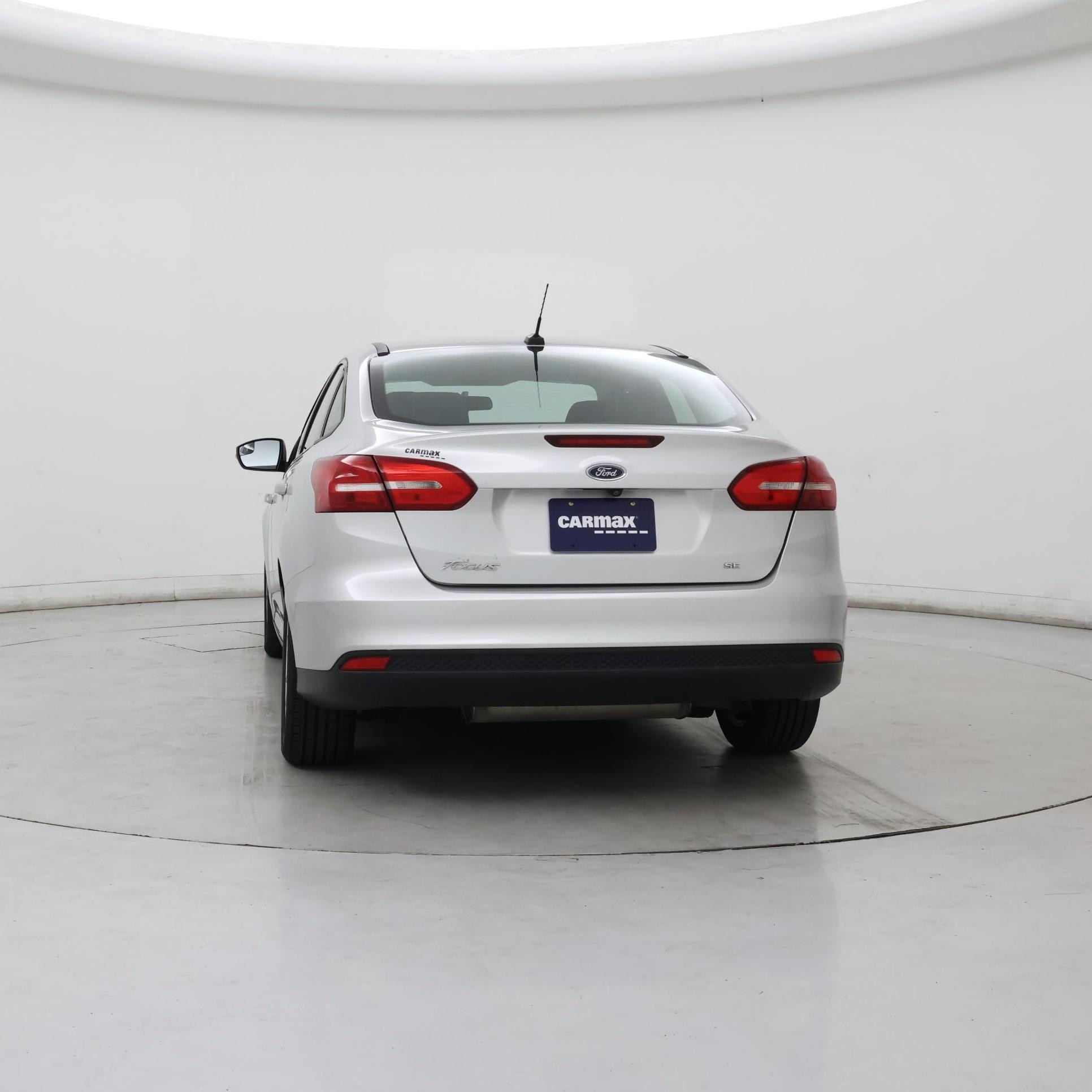 Thumbnail: 2017 Ford Focus - 6