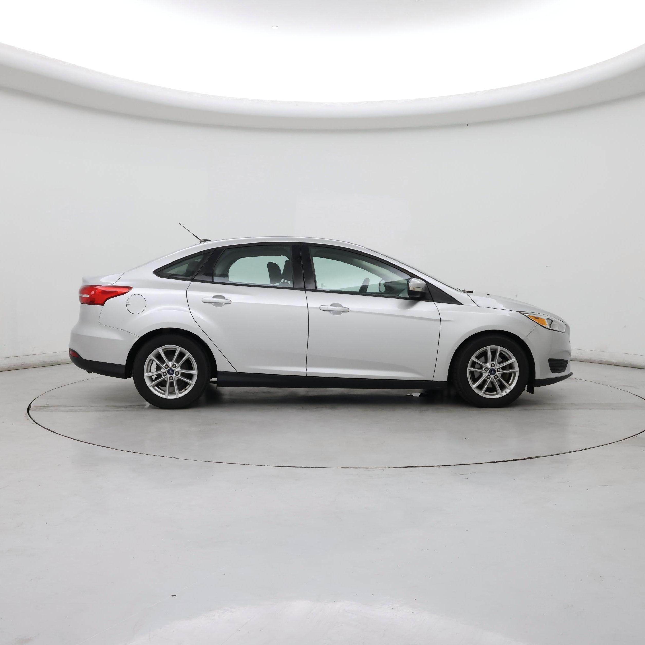 Thumbnail: 2017 Ford Focus - 7