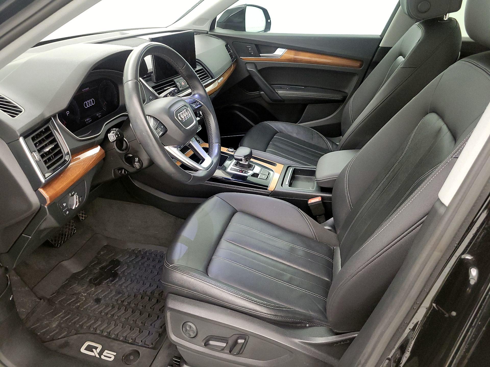 Thumbnail: 2022 Audi Q5 - 11