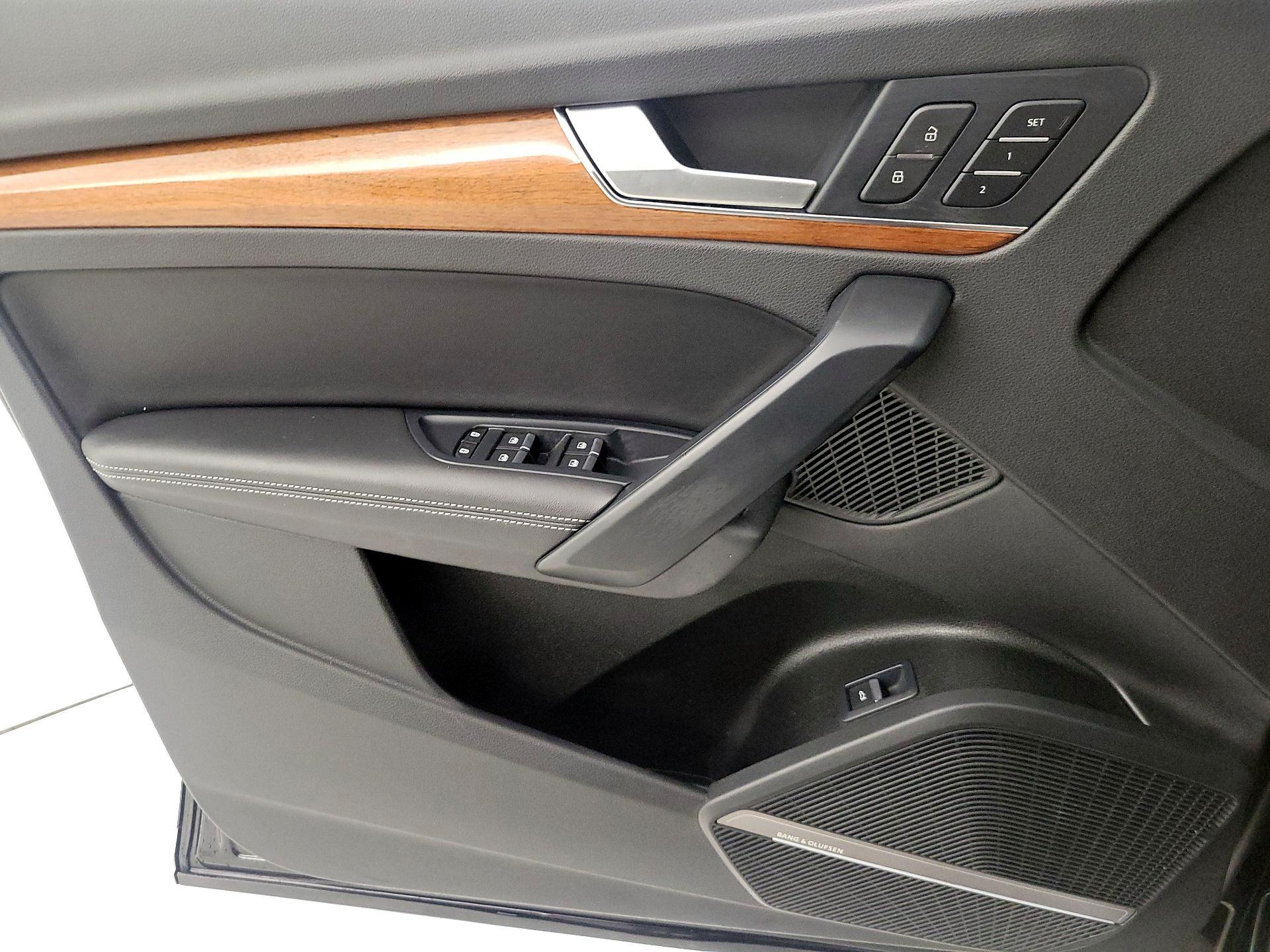 Thumbnail: 2022 Audi Q5 - 12