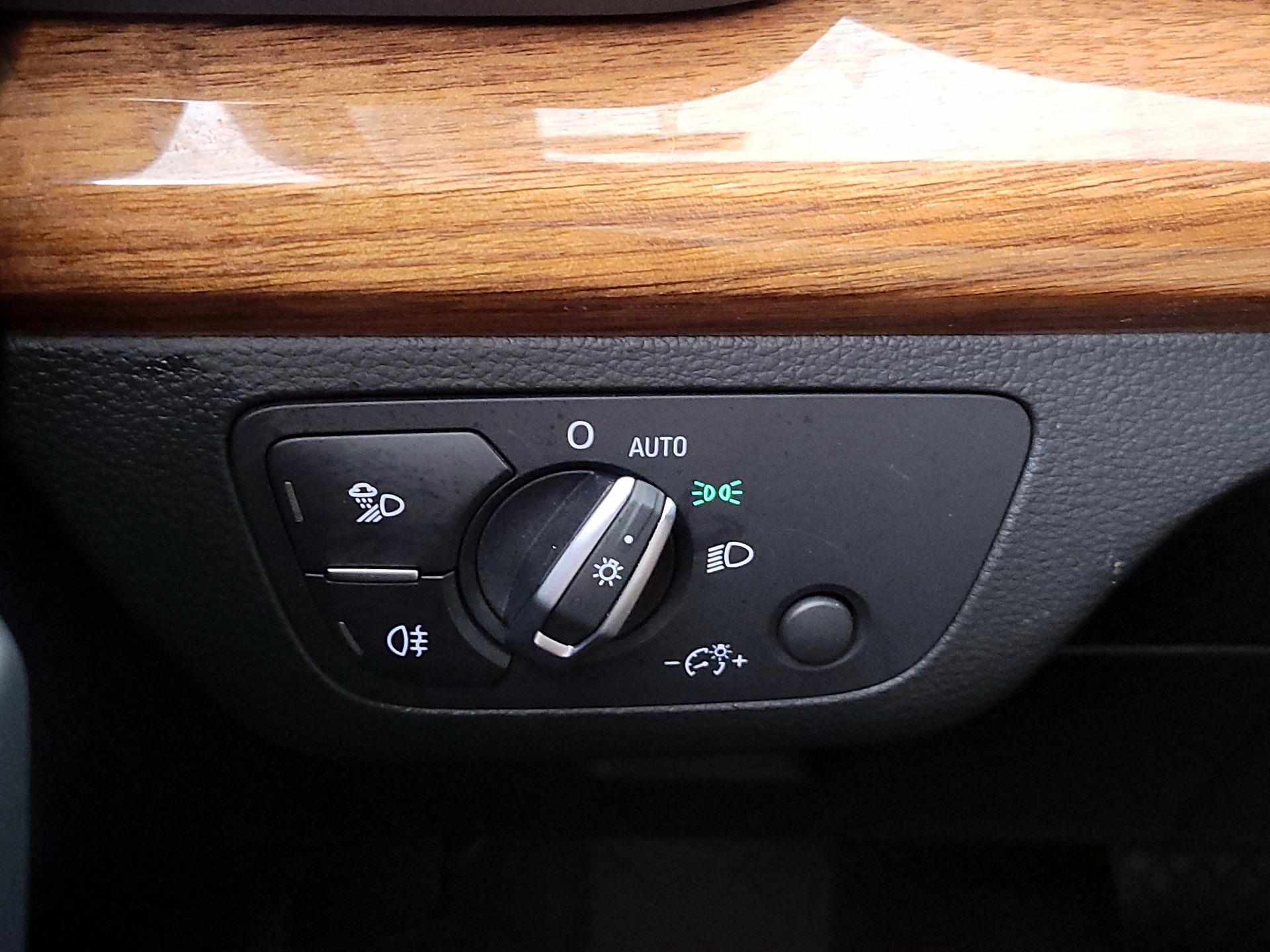 Thumbnail: 2022 Audi Q5 - 13