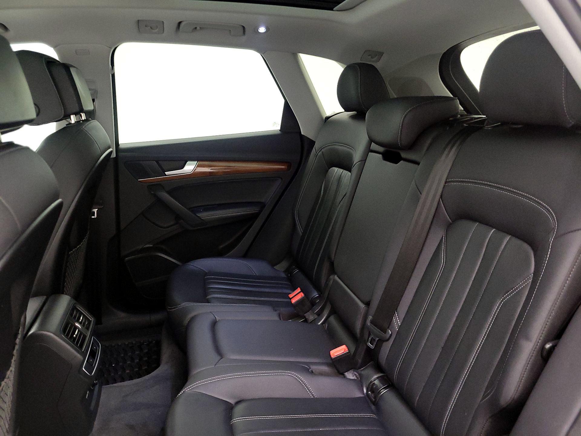 Thumbnail: 2022 Audi Q5 - 20