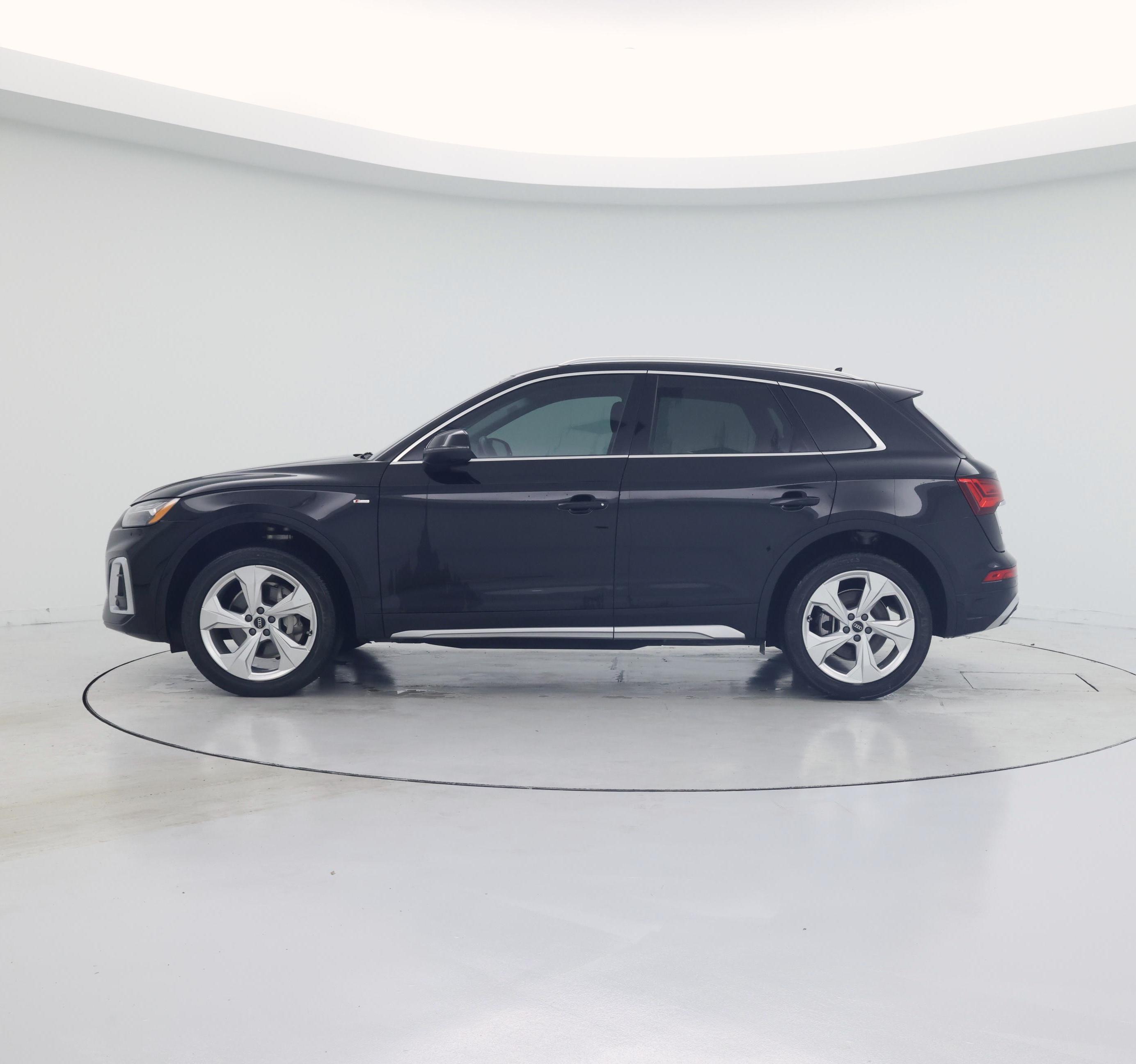 Thumbnail: 2022 Audi Q5 - 3