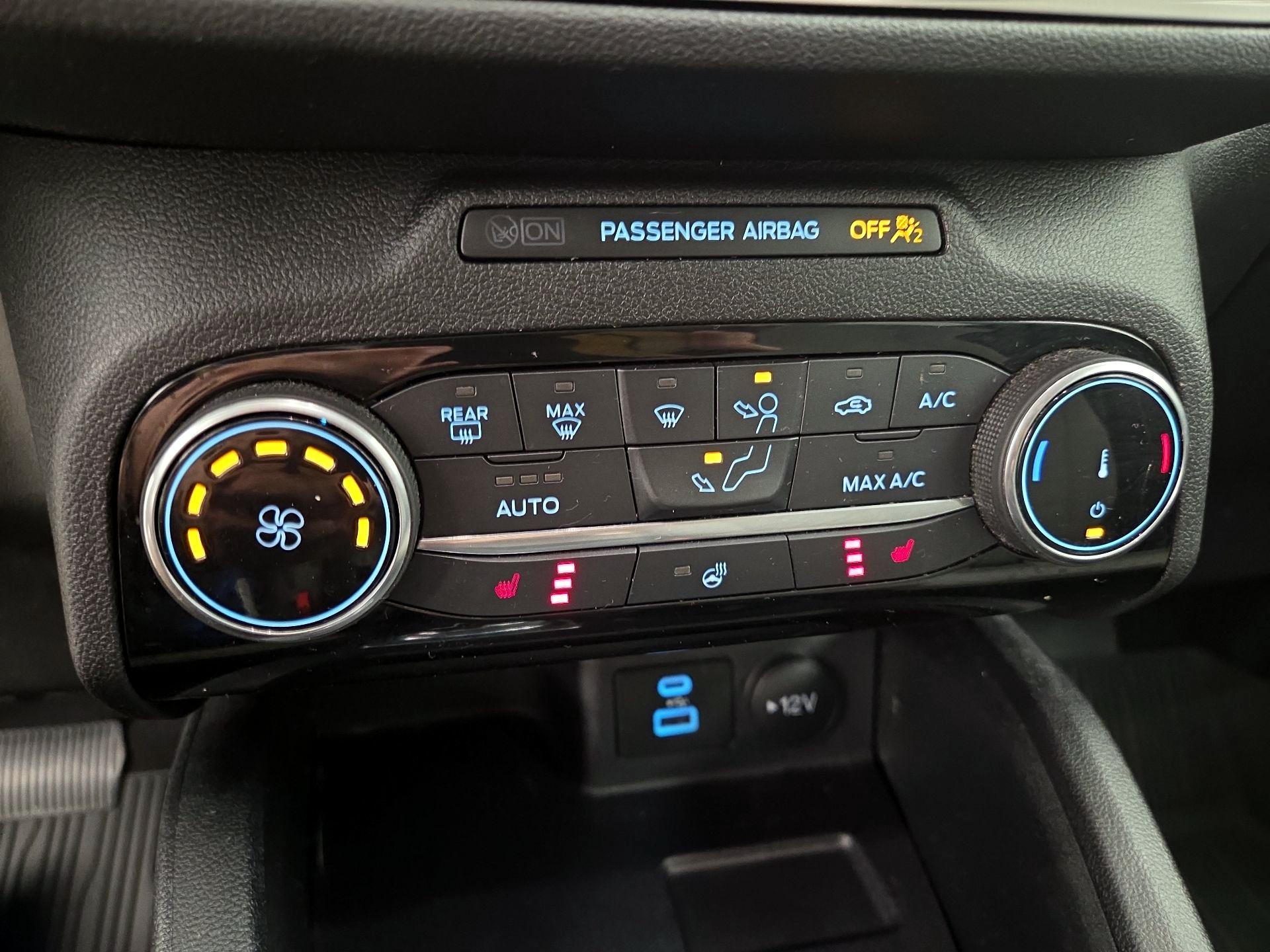 Thumbnail: 2022 Ford Escape - 17