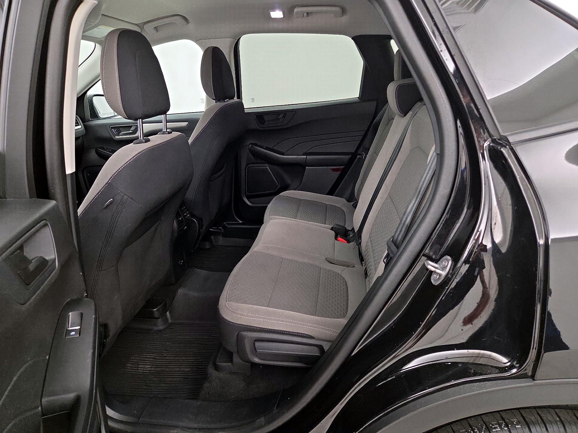 Thumbnail: 2022 Ford Escape - 20