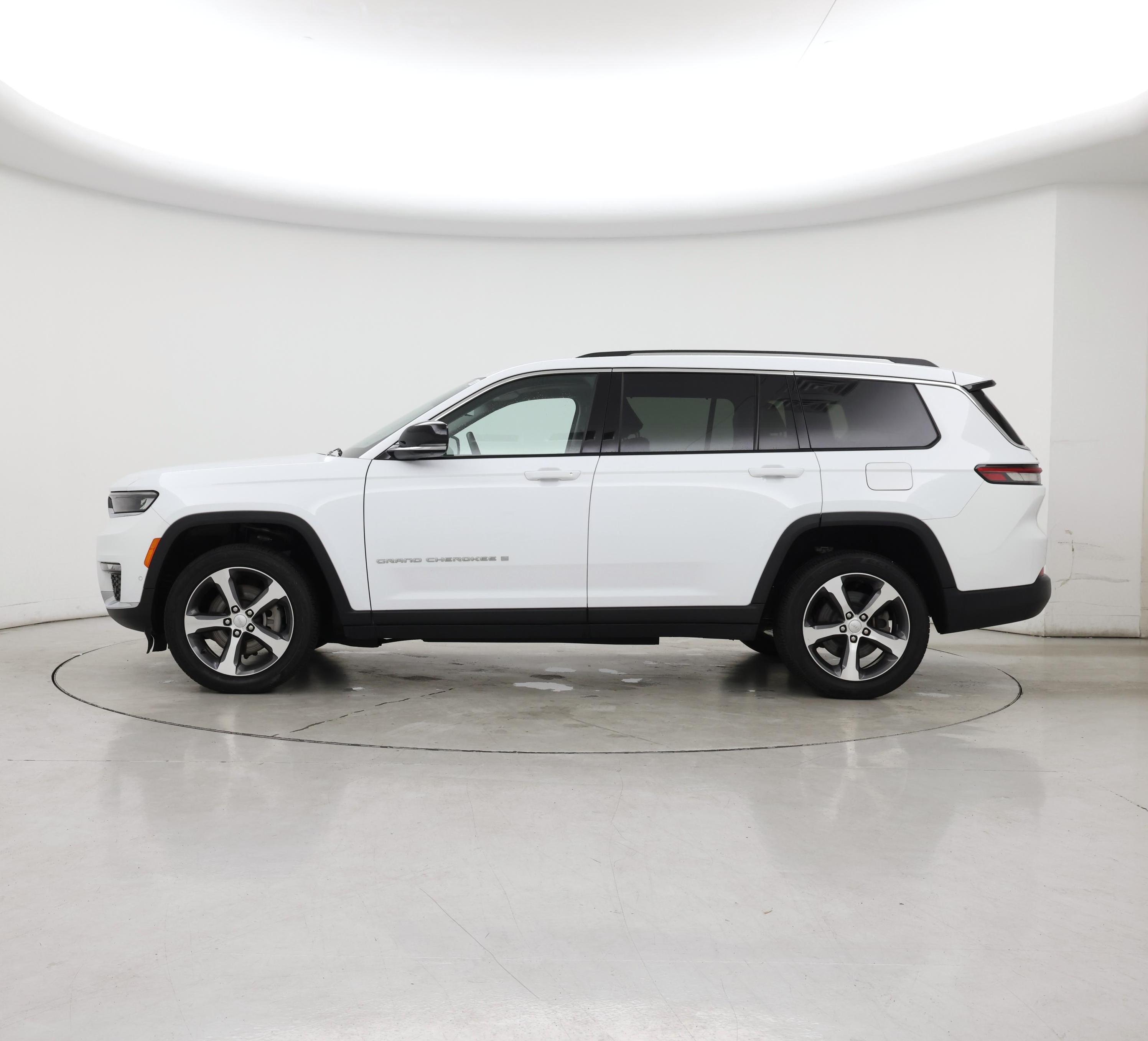 Thumbnail: 2023 Jeep Grand Cherokee L - 3