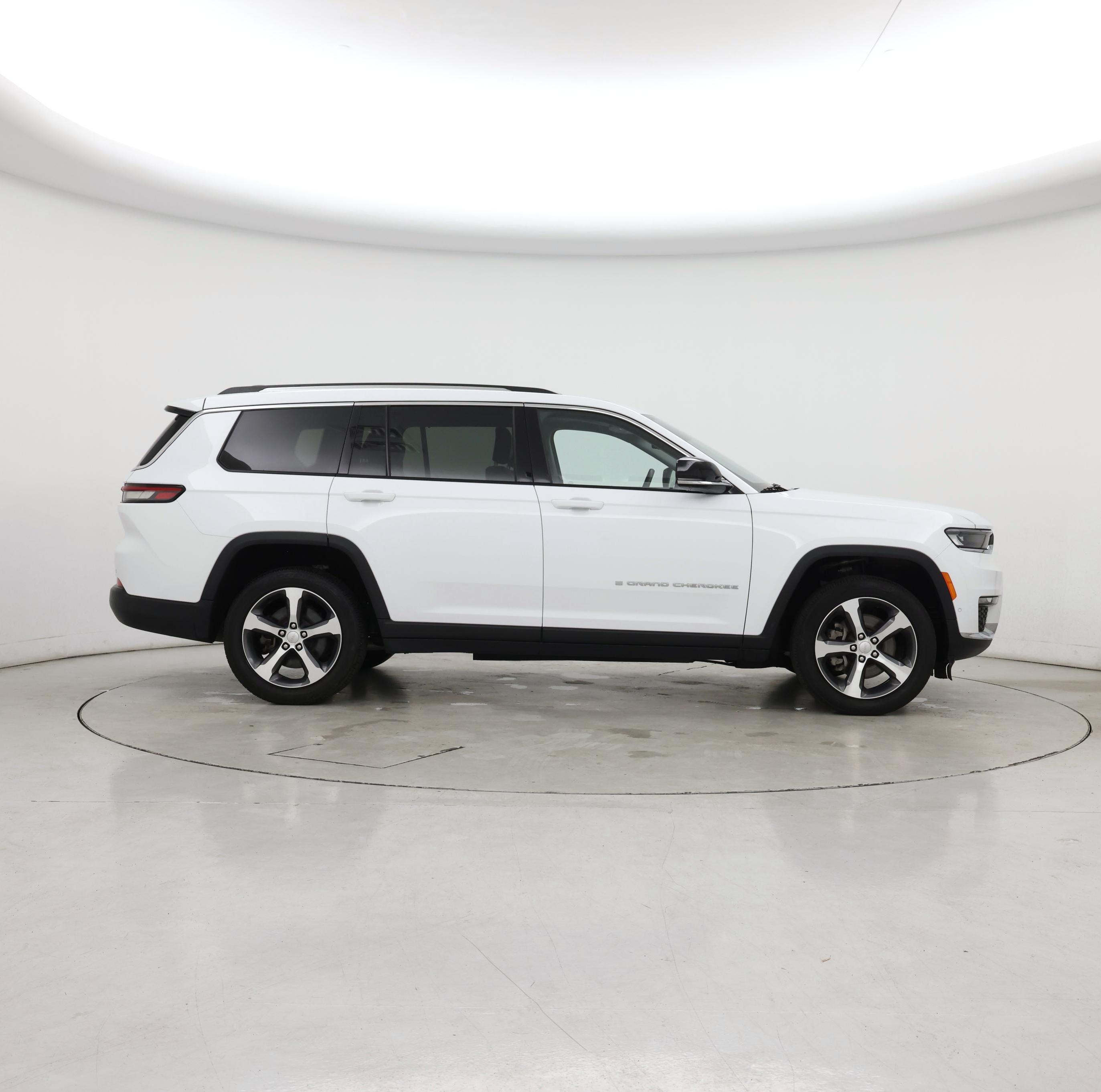 Thumbnail: 2023 Jeep Grand Cherokee L - 7