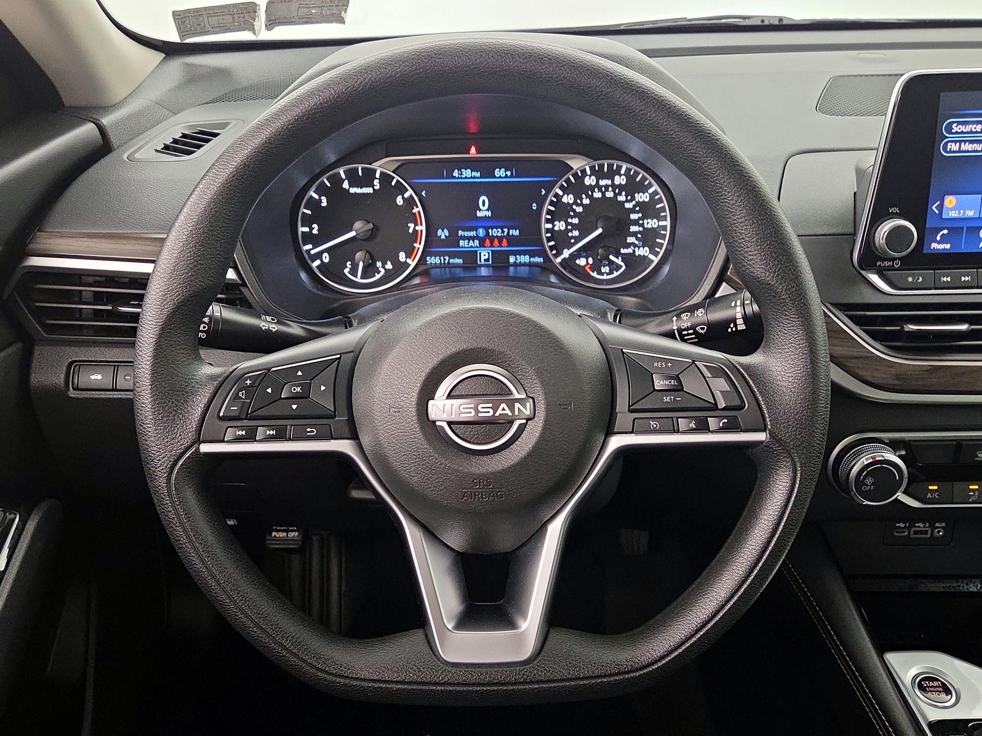 Thumbnail: 2023 Nissan Altima - 10