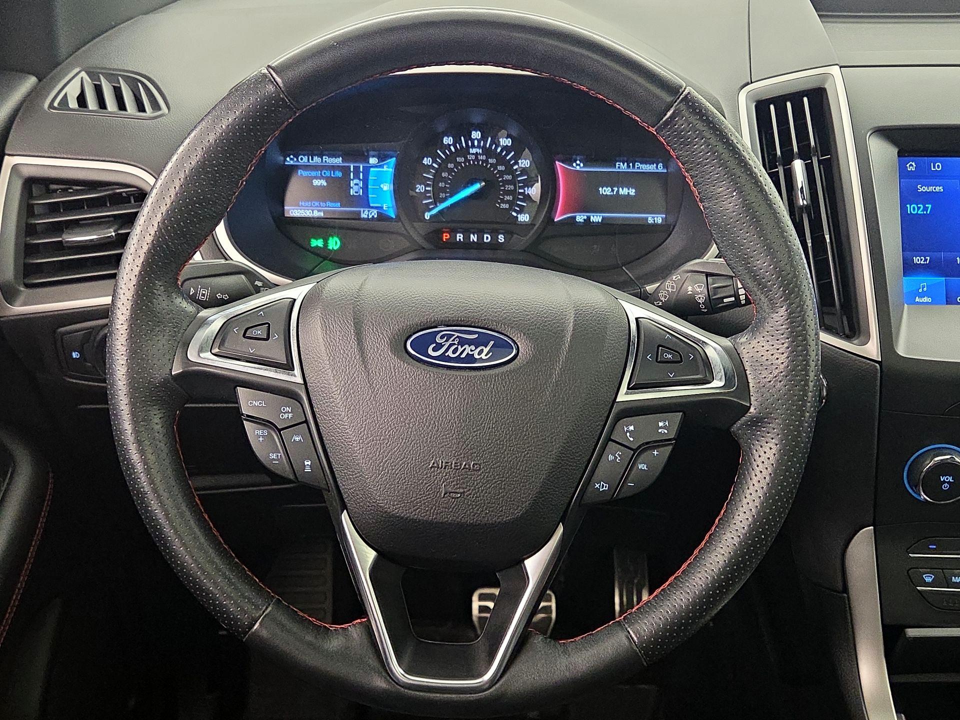 Thumbnail: 2020 Ford Edge - 10