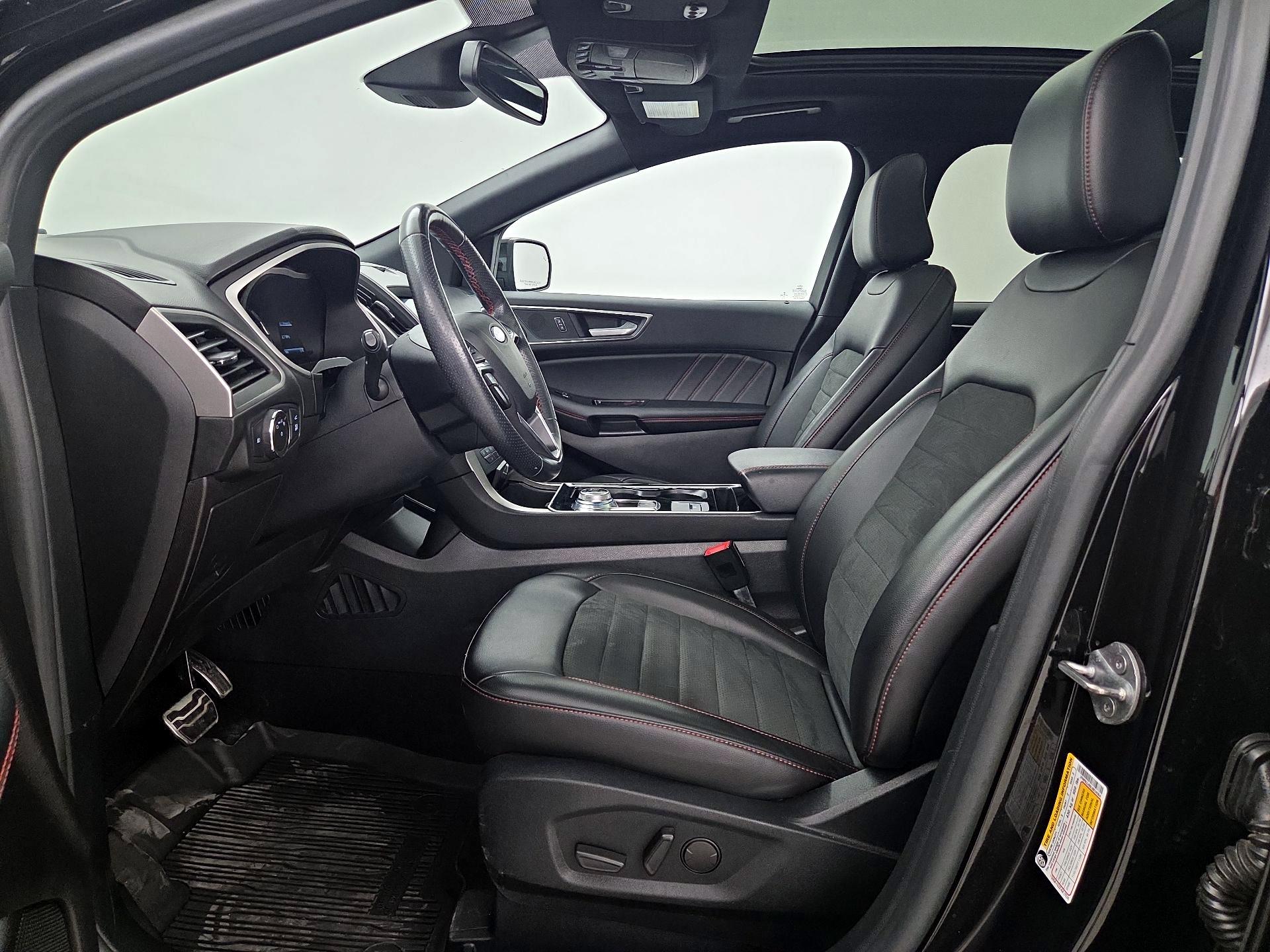 Thumbnail: 2020 Ford Edge - 11