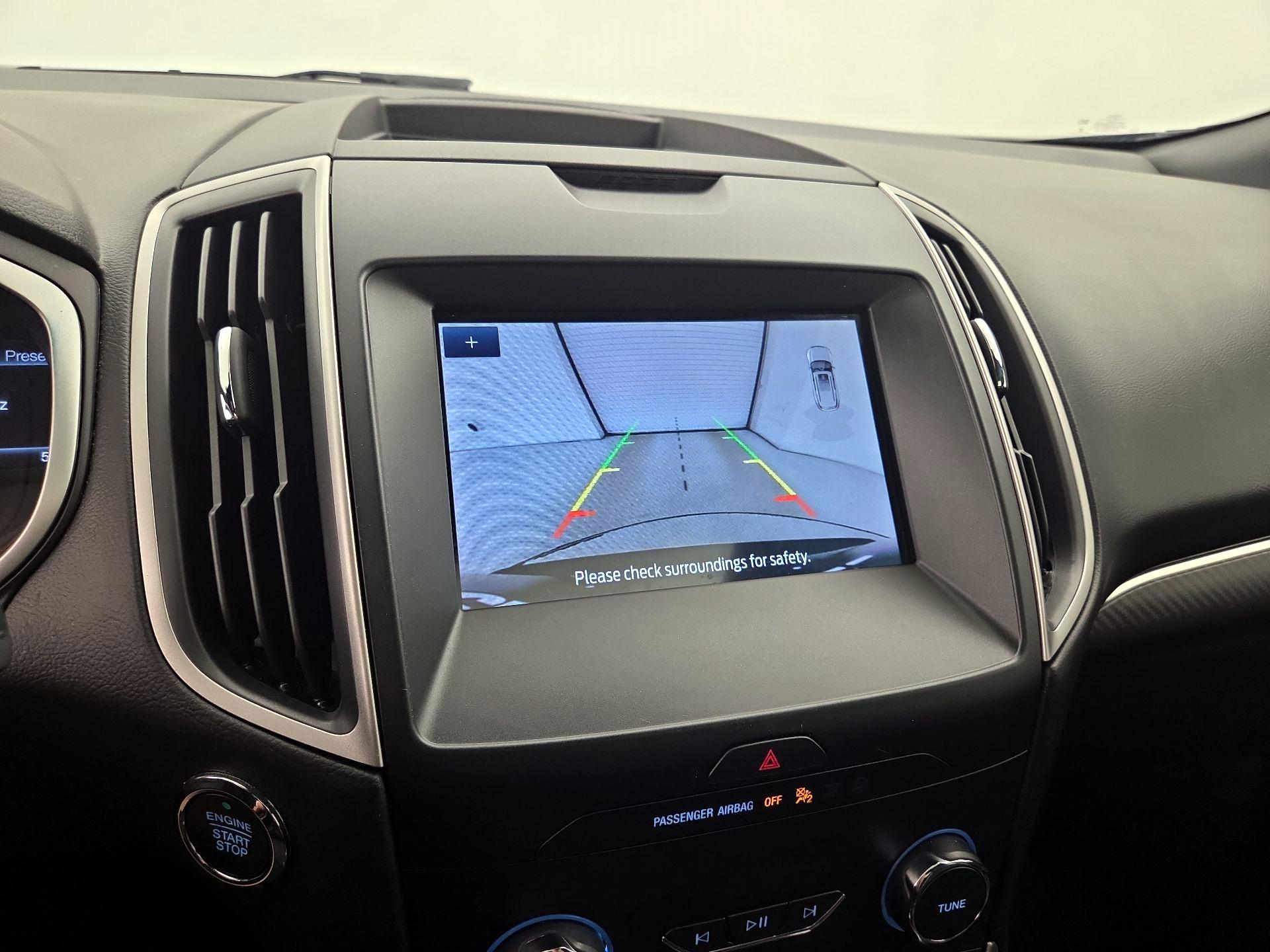 Thumbnail: 2020 Ford Edge - 15