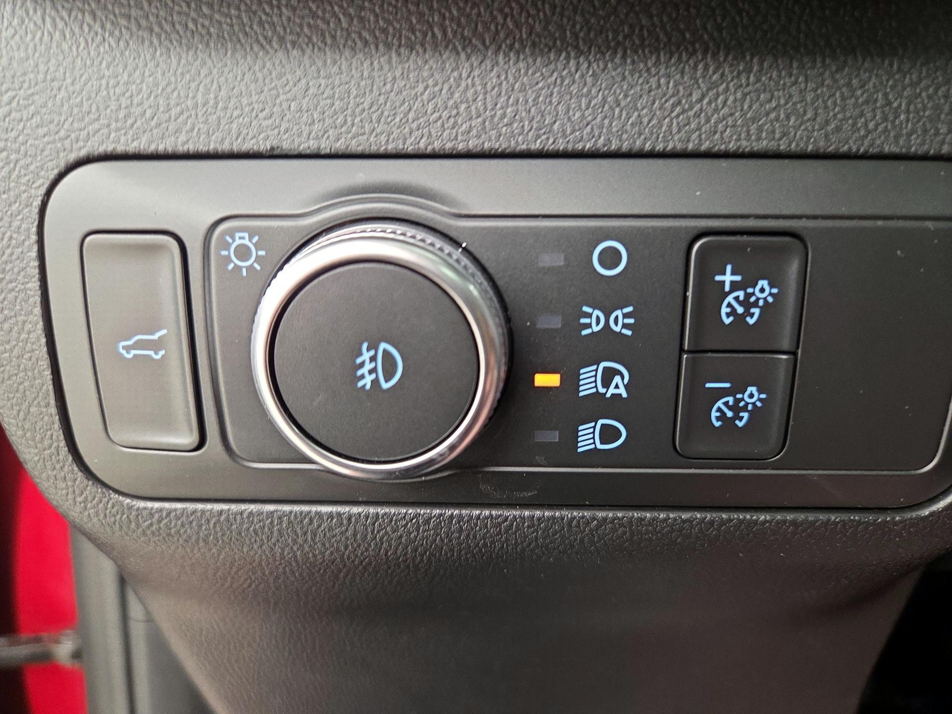 Thumbnail: 2022 Ford Escape - 13