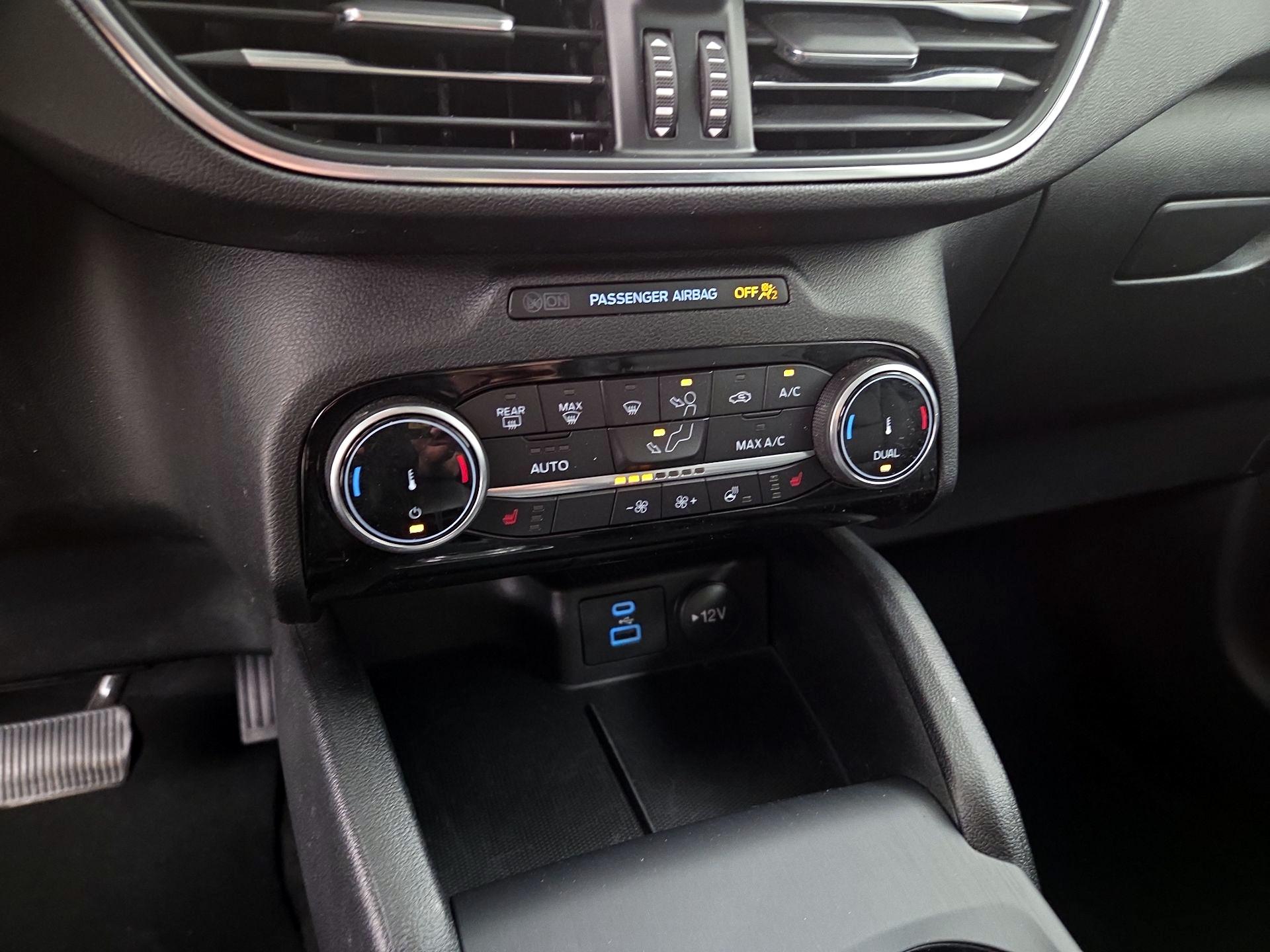 Thumbnail: 2022 Ford Escape - 17