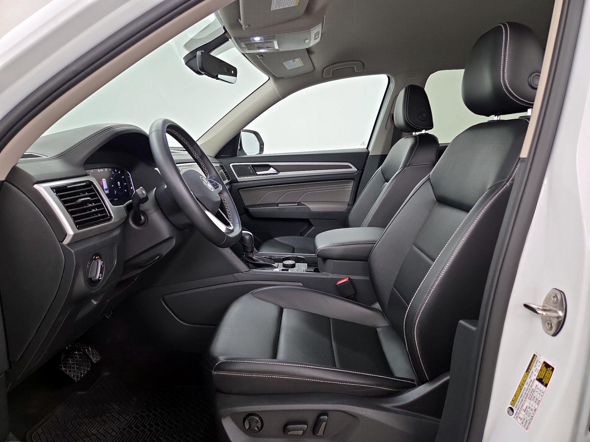 Thumbnail: 2022 Volkswagen Atlas - 11