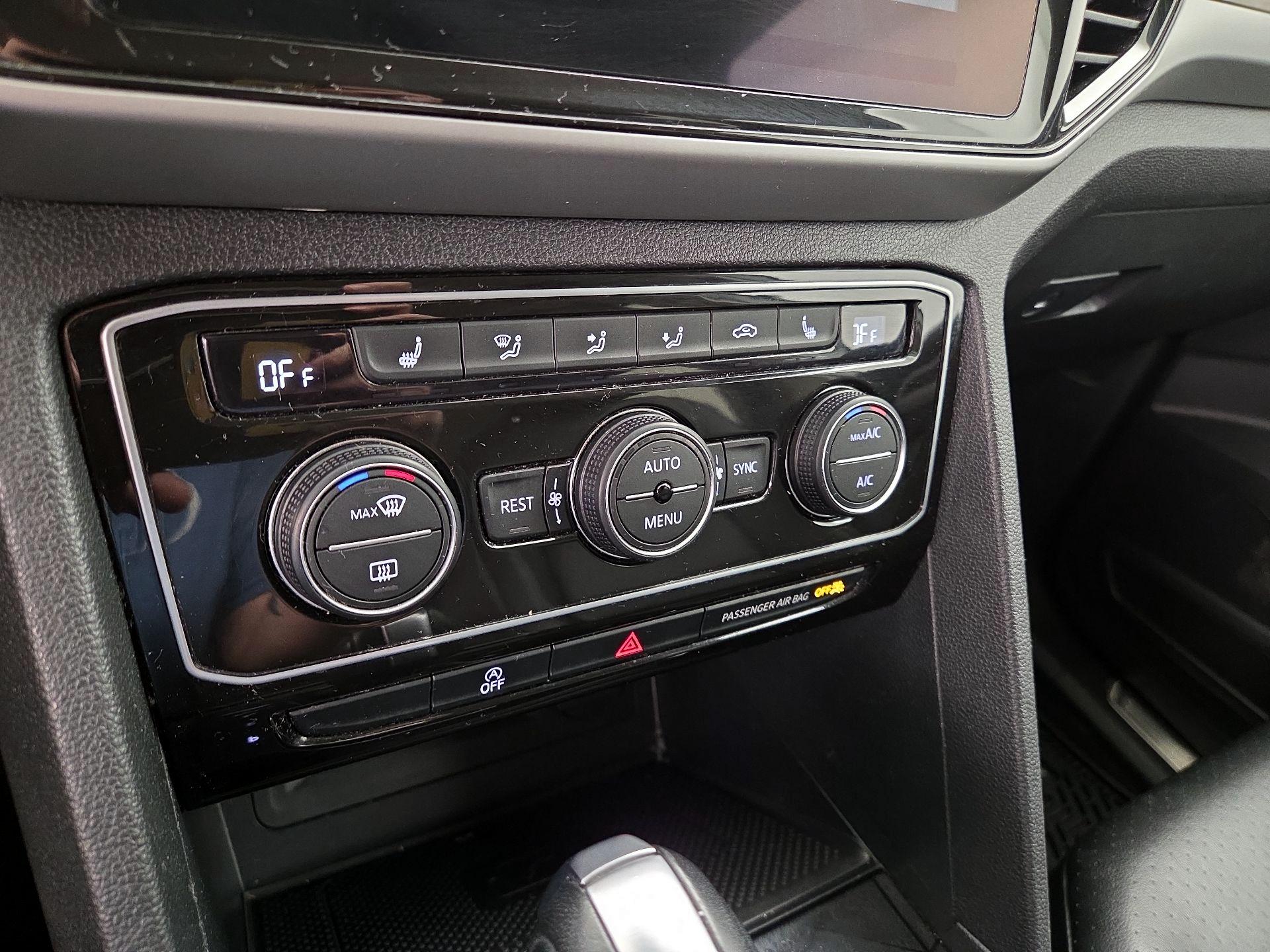 Thumbnail: 2022 Volkswagen Atlas - 16