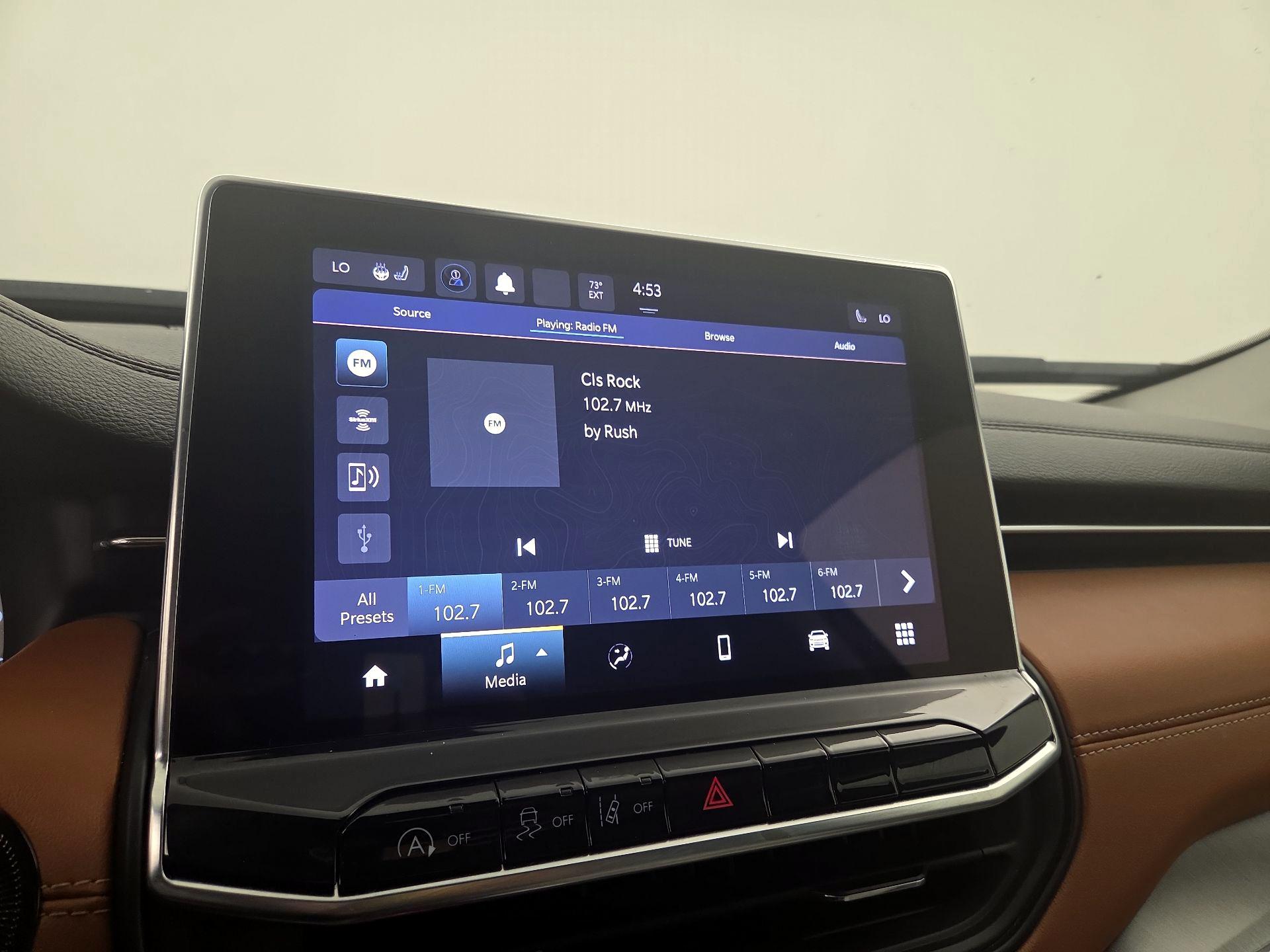 Thumbnail: 2022 Jeep Compass - 15