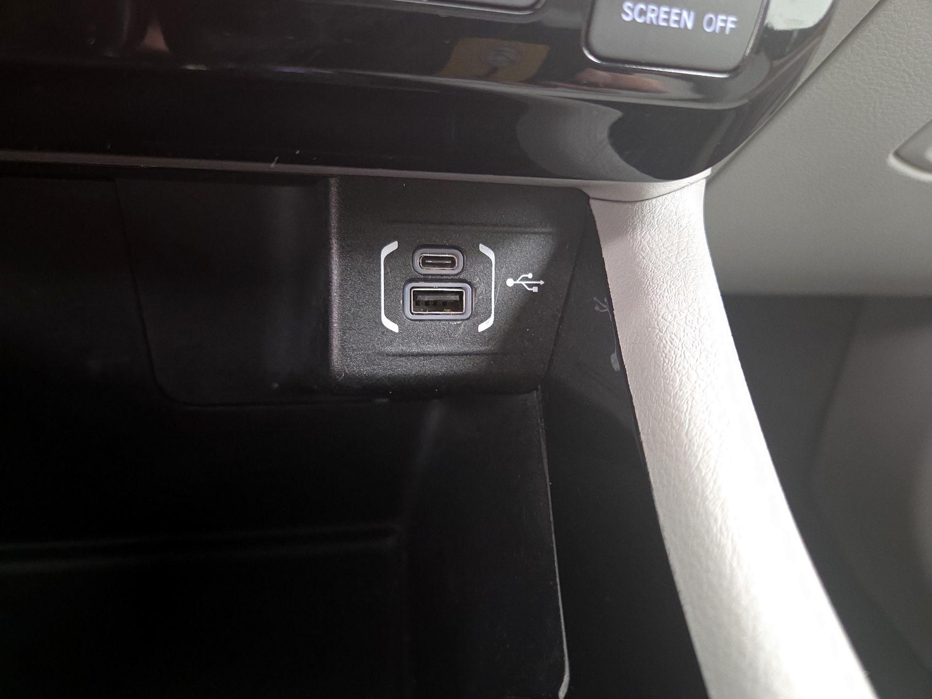 Thumbnail: 2022 Jeep Compass - 18