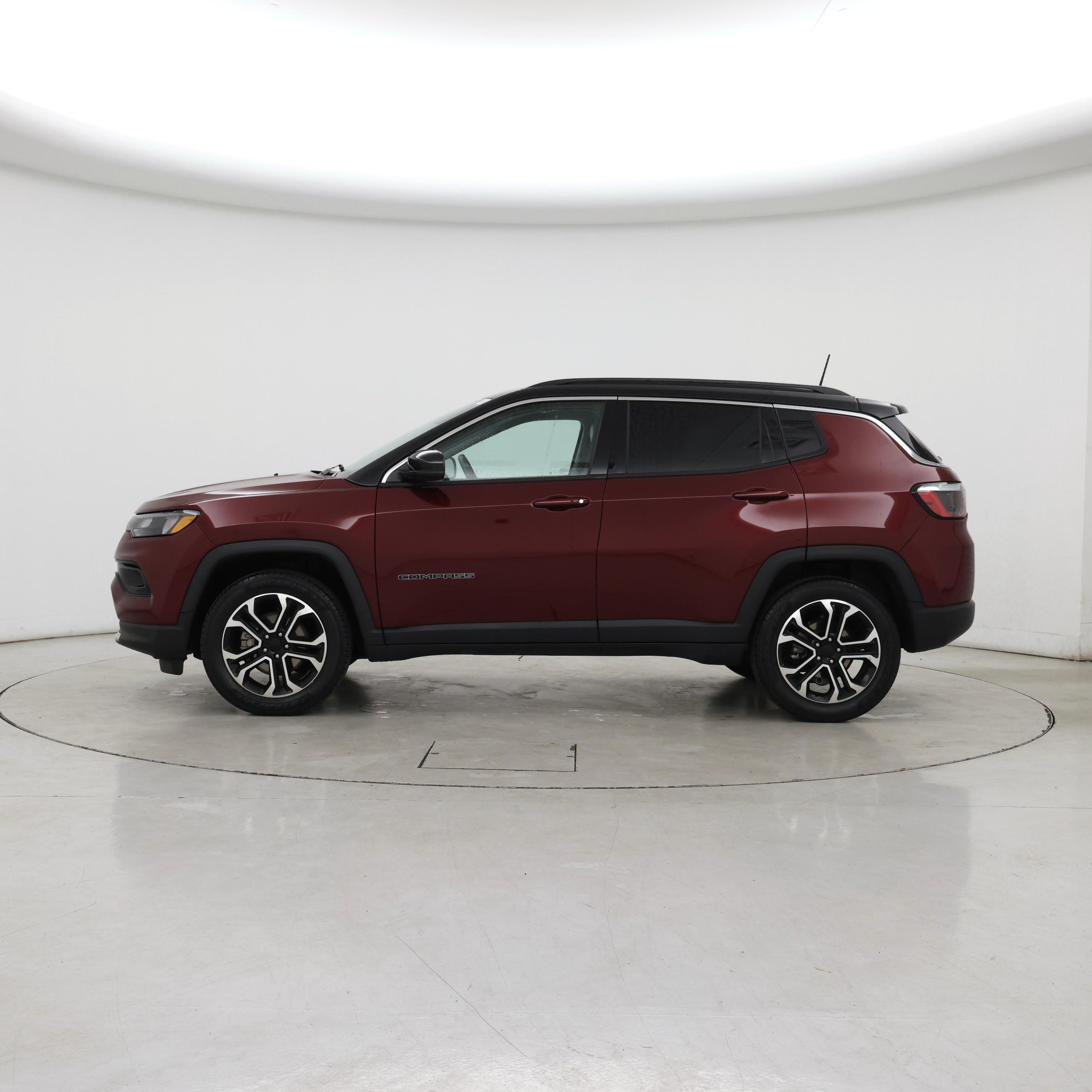 Thumbnail: 2022 Jeep Compass - 3