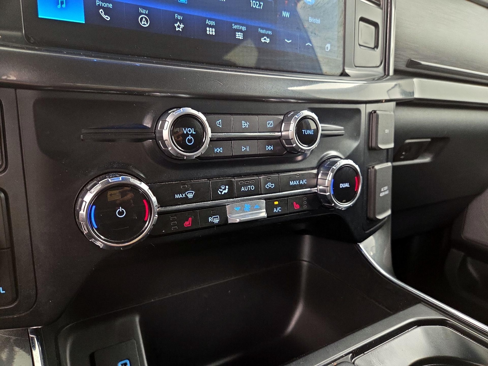 2023 Ford F-150 XLT - Photo 18