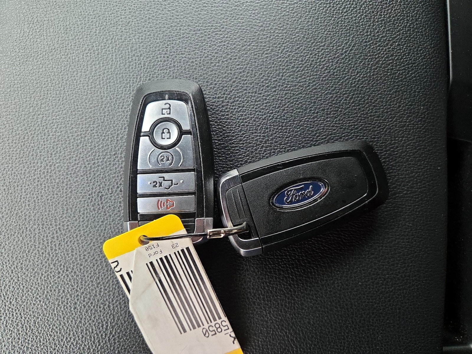 2023 Ford F-150 XLT - Photo 25