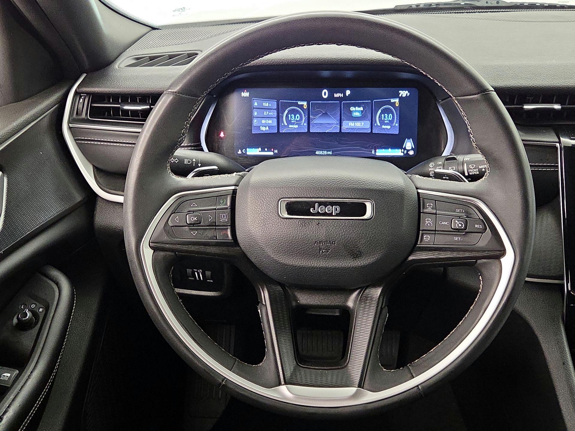 Thumbnail: 2023 Jeep Grand Cherokee - 10
