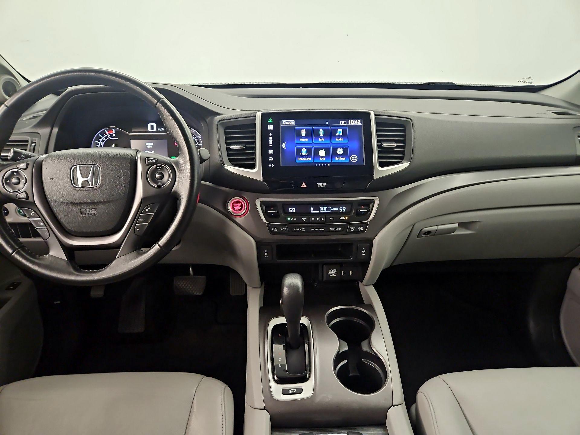 Thumbnail: 2016 Honda Pilot - 9