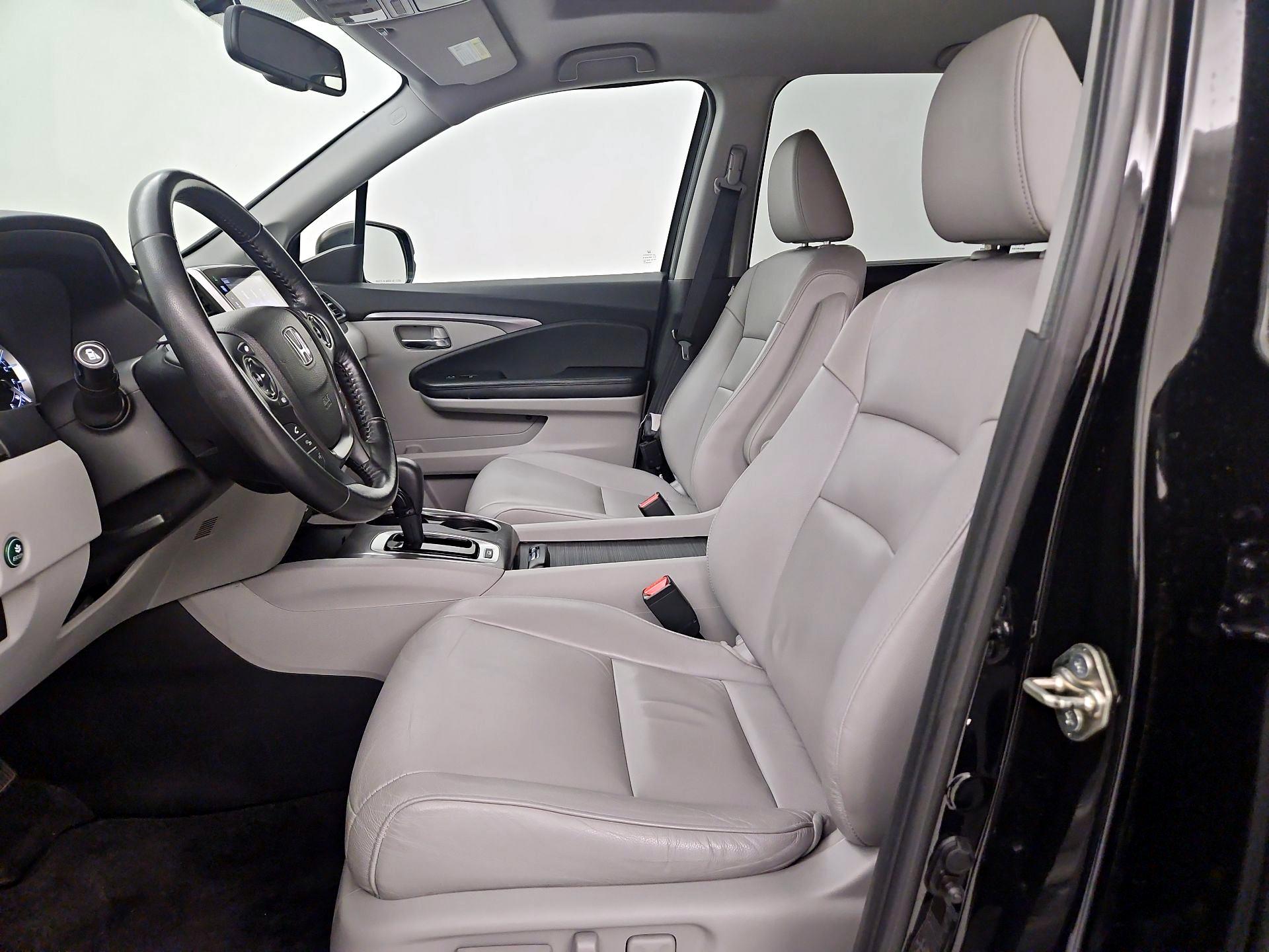 Thumbnail: 2016 Honda Pilot - 11