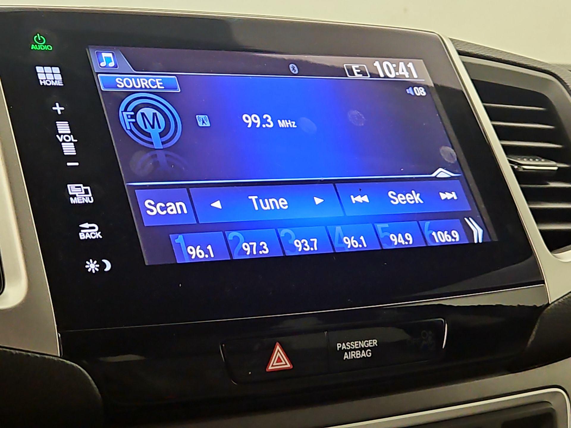 Thumbnail: 2016 Honda Pilot - 15