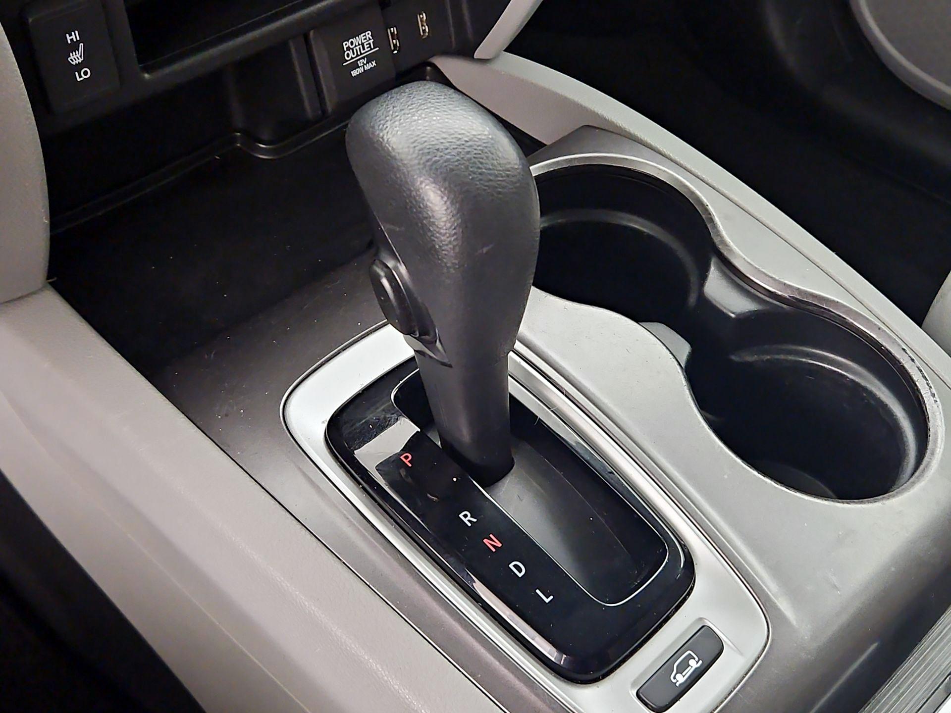 Thumbnail: 2016 Honda Pilot - 17