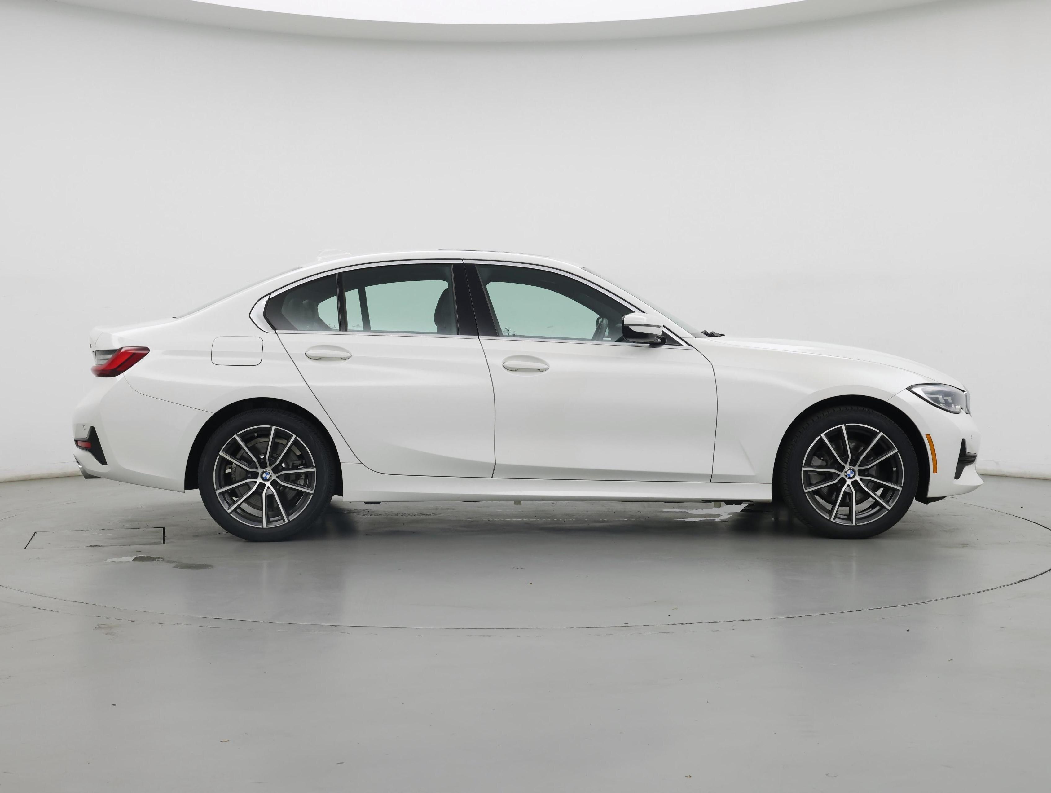 Thumbnail: 2022 BMW 3 Series - 7