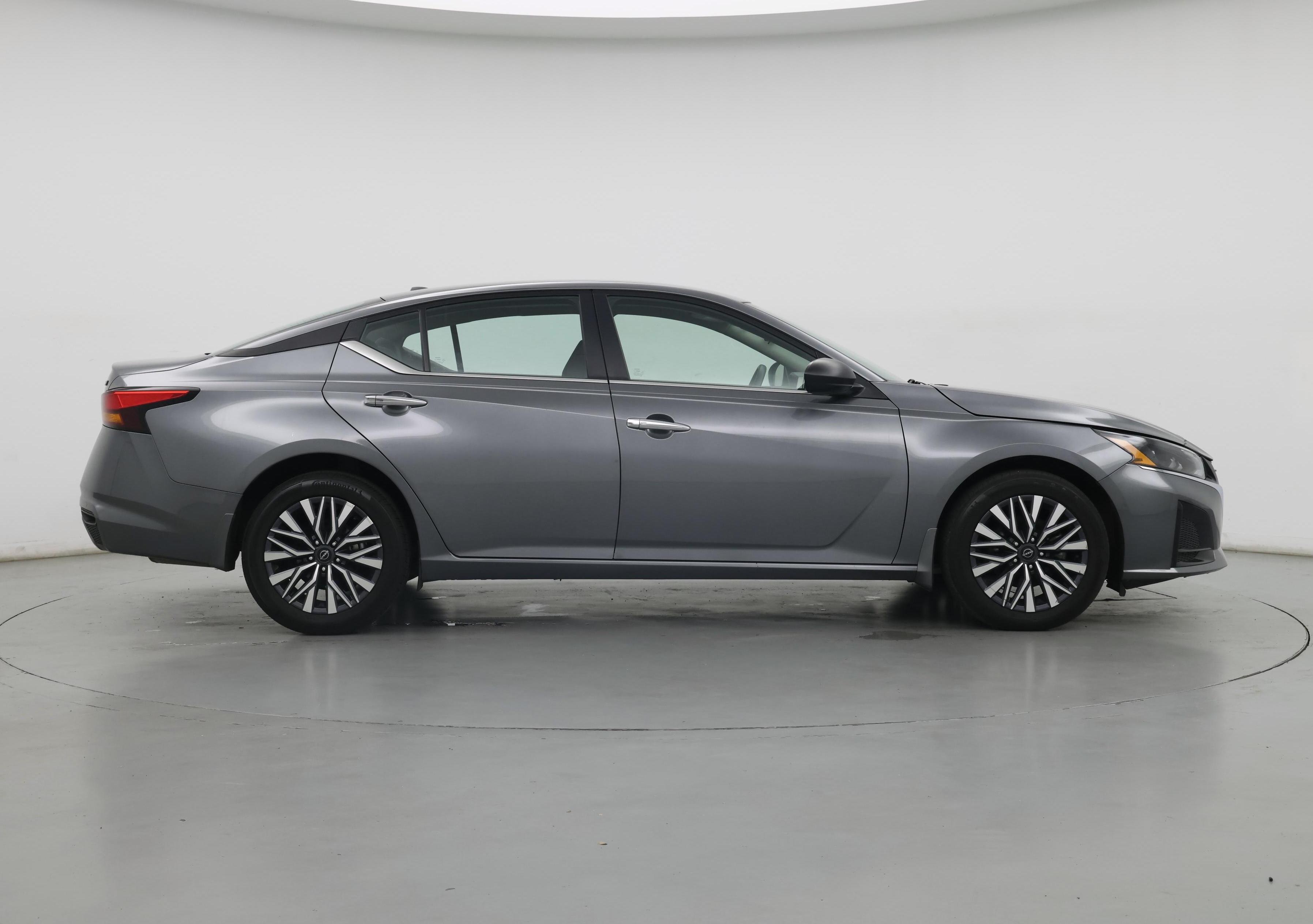 Thumbnail: 2024 Nissan Altima - 7