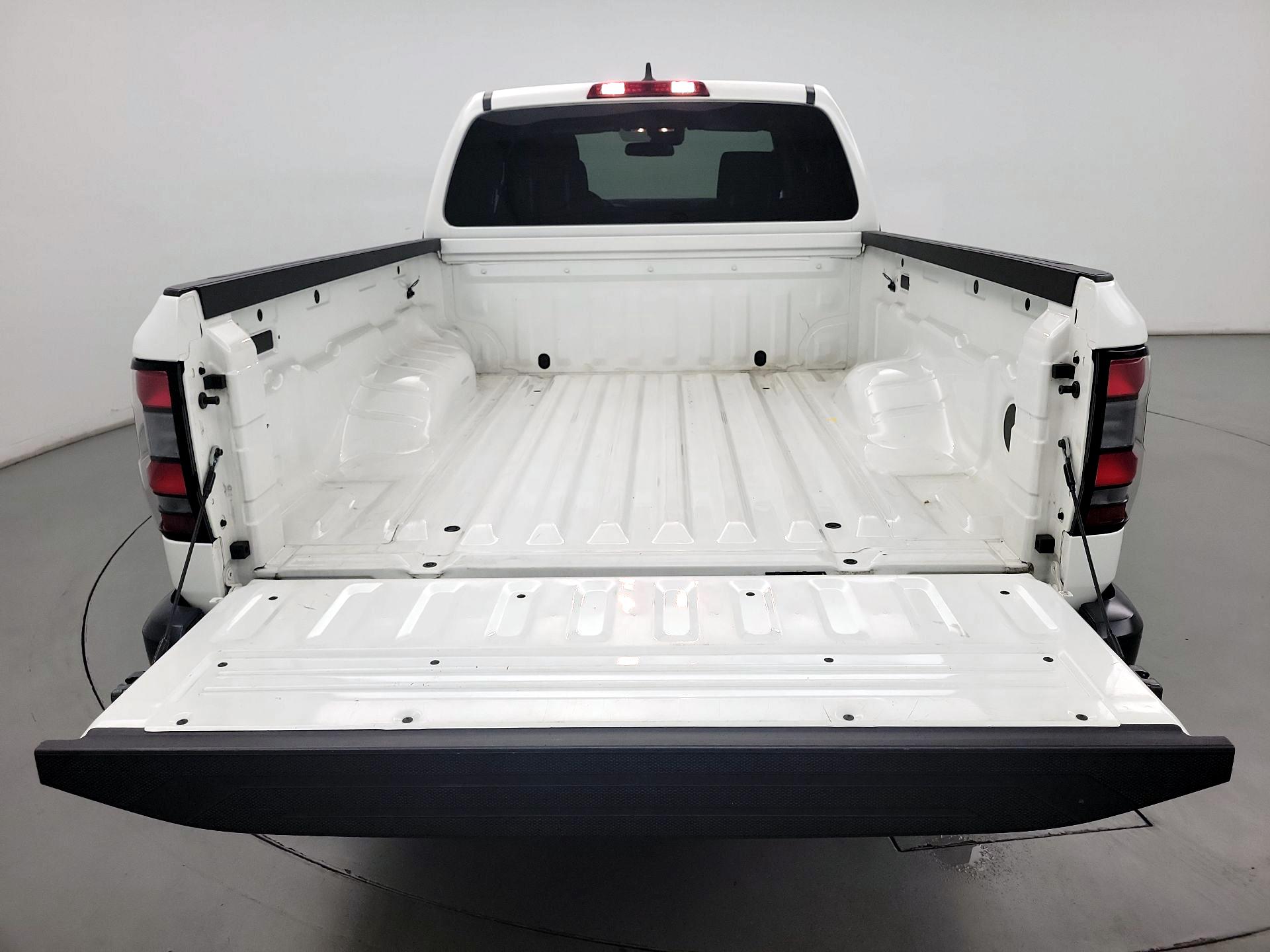 Thumbnail: 2022 Nissan Frontier - 20