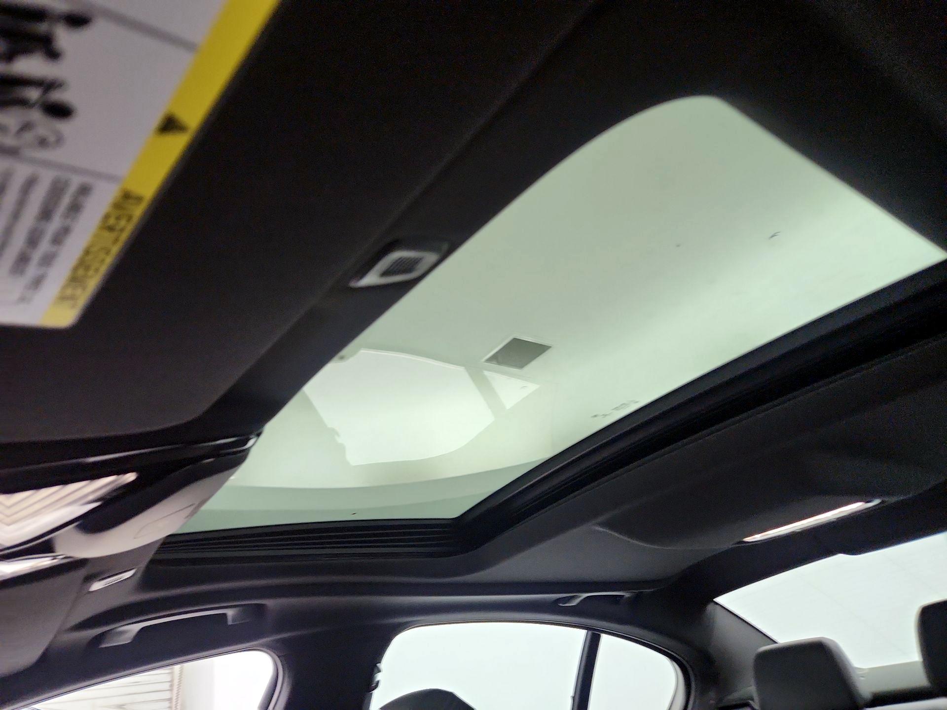 Thumbnail: 2023 BMW 5 Series - 20