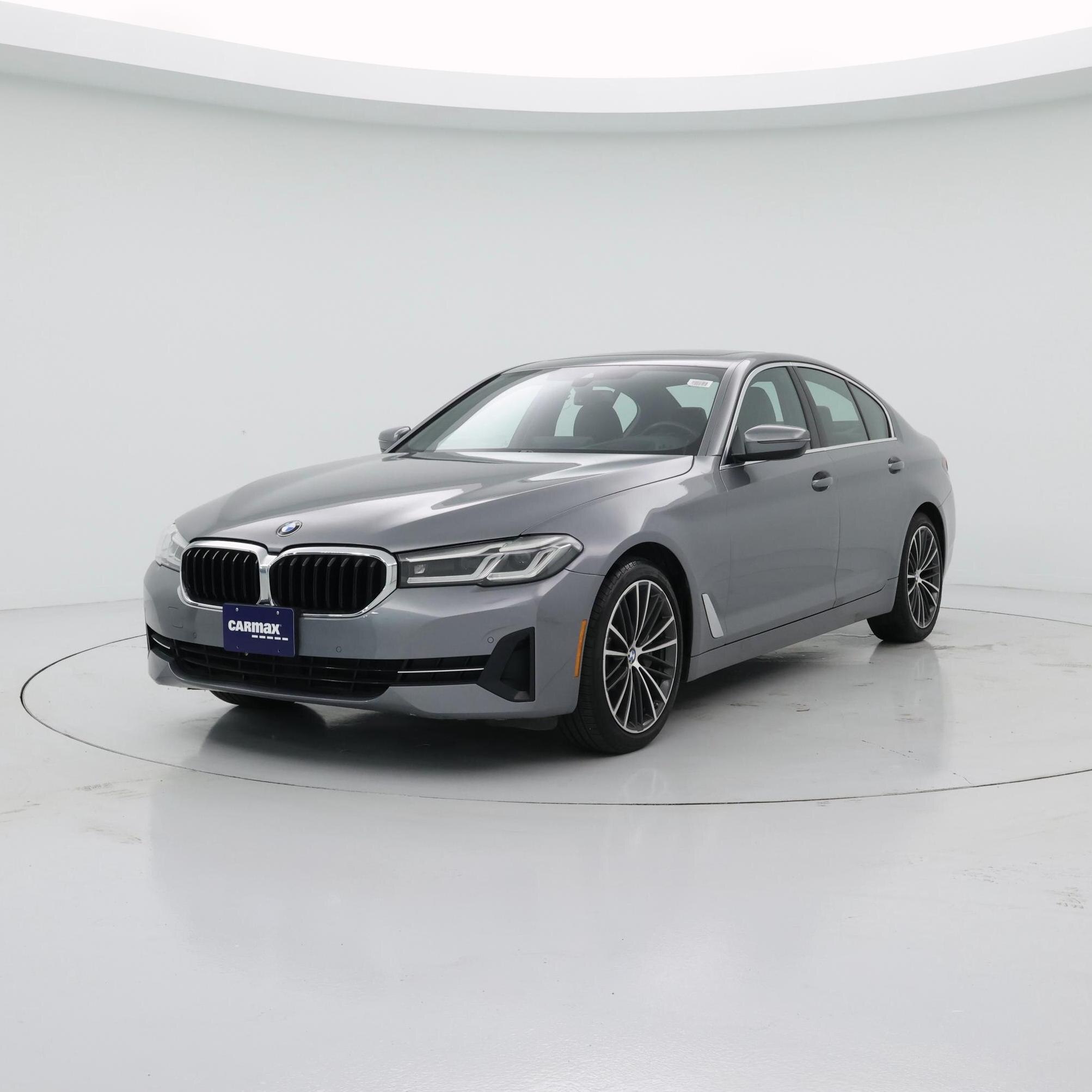 Thumbnail: 2023 BMW 5 Series - 4