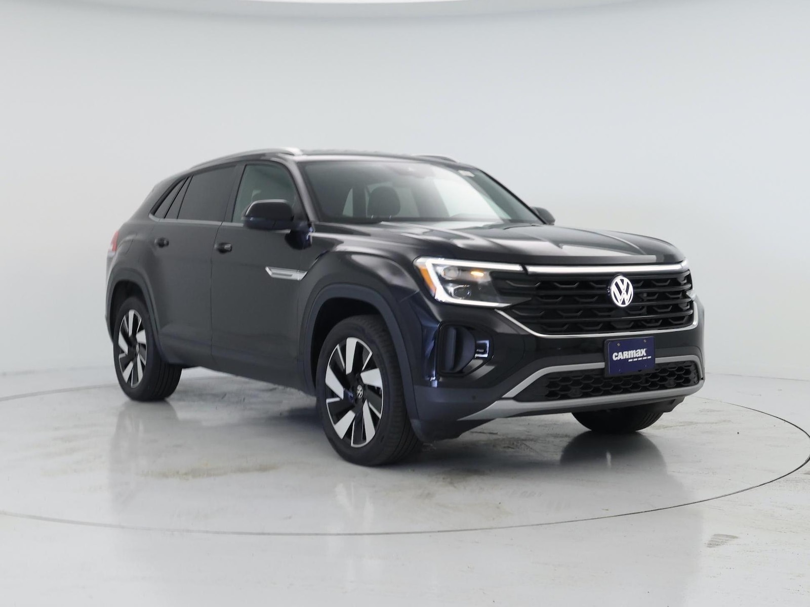 2025 Volkswagen Atlas Cross Sport SE w/Tech - Photo 2