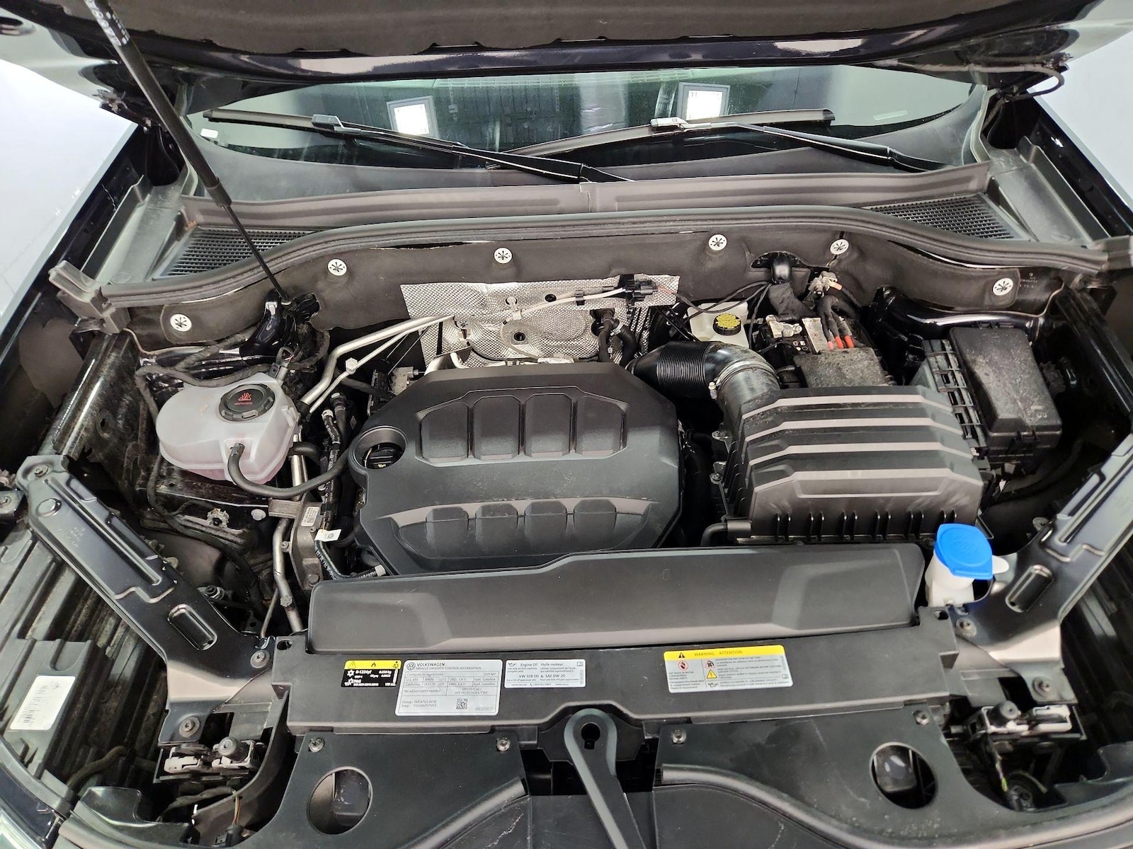 2025 Volkswagen Atlas Cross Sport SE w/Tech - Photo 22