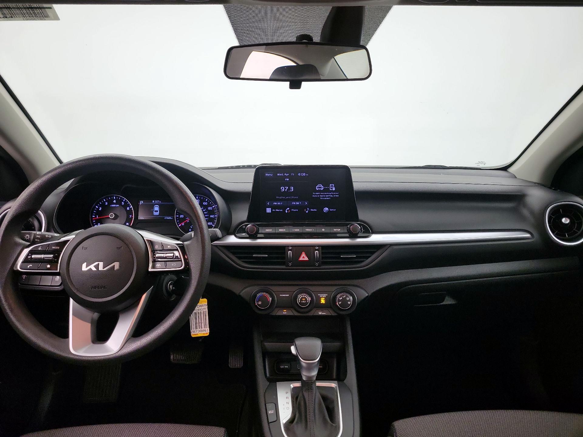 Thumbnail: 2023 Kia Forte - 9