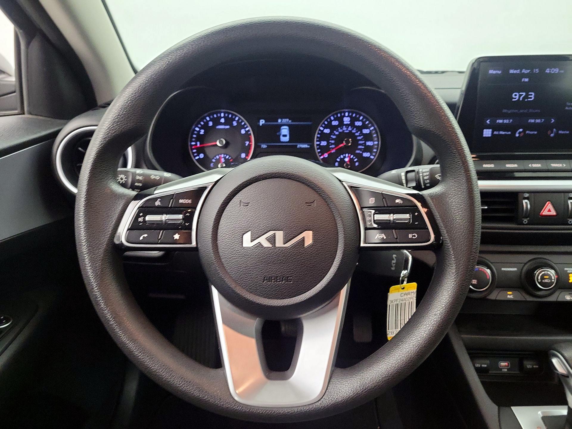 Thumbnail: 2023 Kia Forte - 10