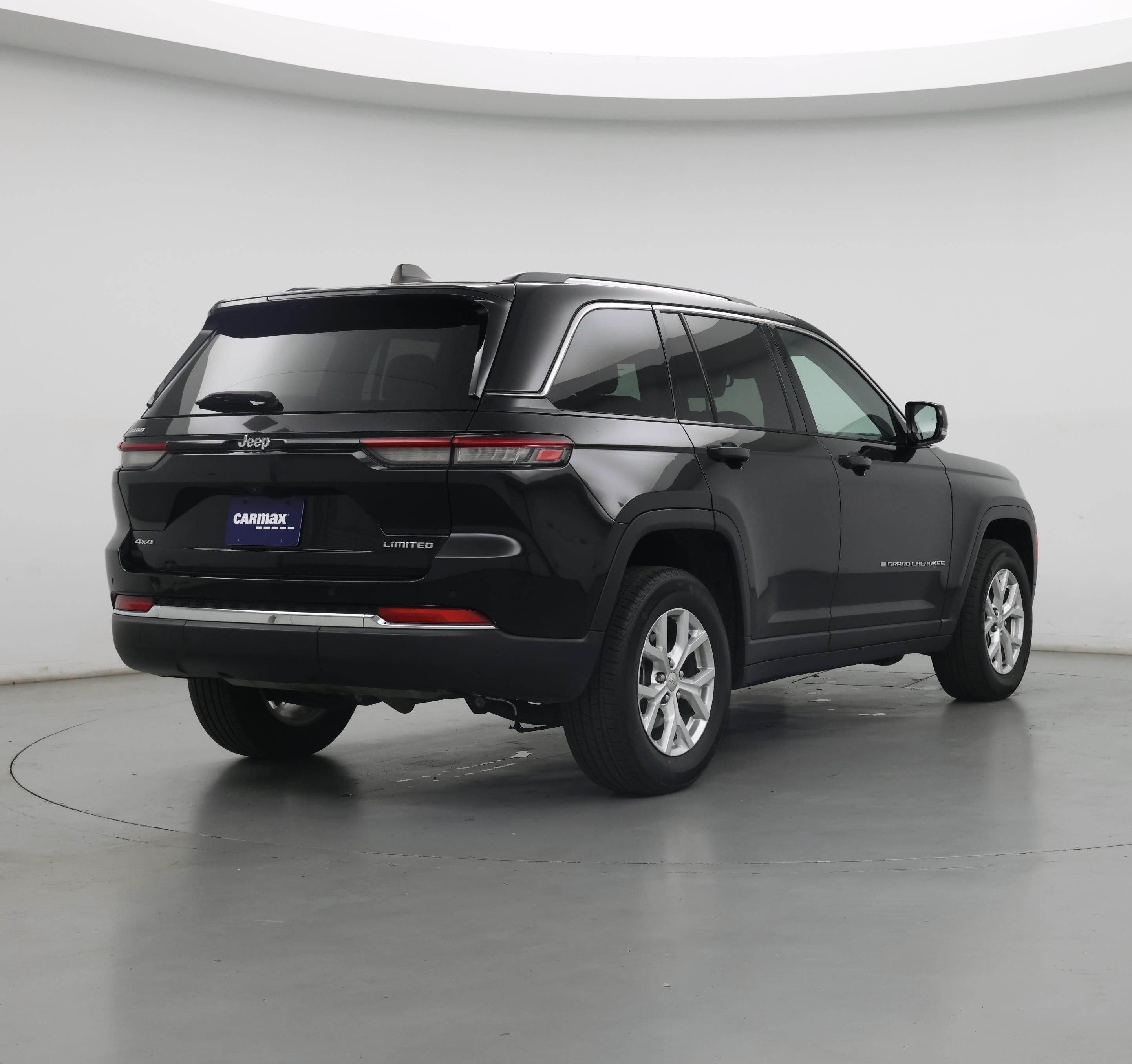 Thumbnail: 2023 Jeep Grand Cherokee - 8