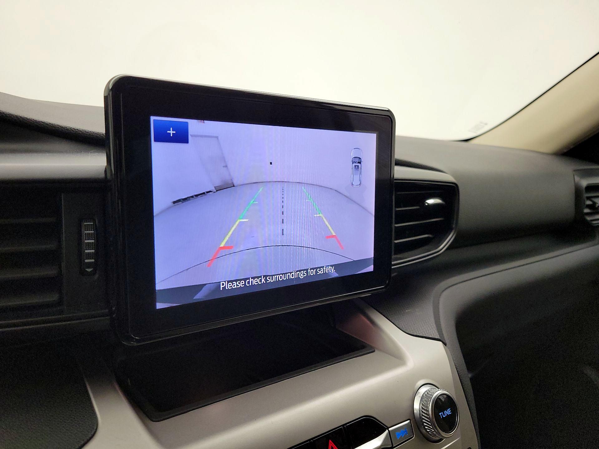 Thumbnail: 2021 Ford Explorer - 14