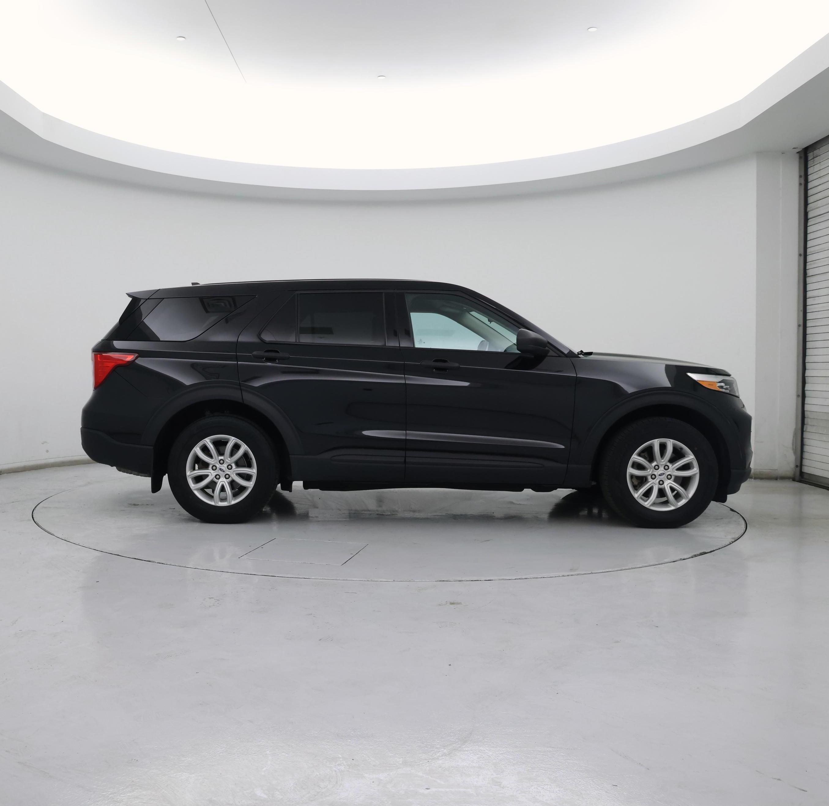 Thumbnail: 2021 Ford Explorer - 7